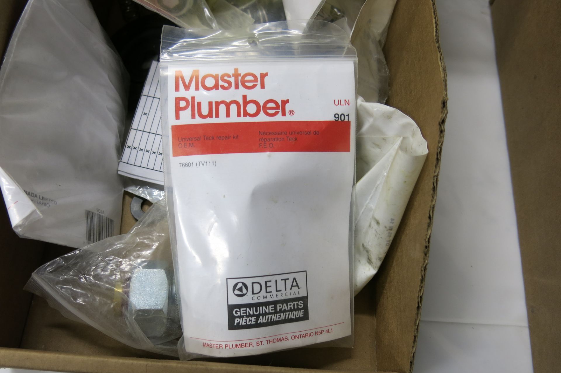 LOT OF MASTER PLUMBER, ULN901, UNIVERSAL TECK REPAIR KITS - Image 2 of 3