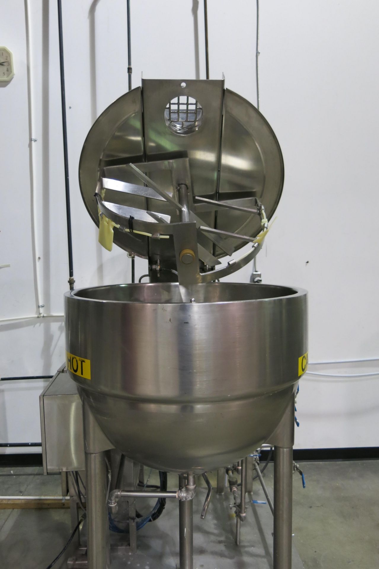 LEE, 50D9MT, STAINLESS STEEL, 50 GALLON, DOUBLE MOTION, JACKETED, VACUUM MIXING KETTLE - Image 9 of 17