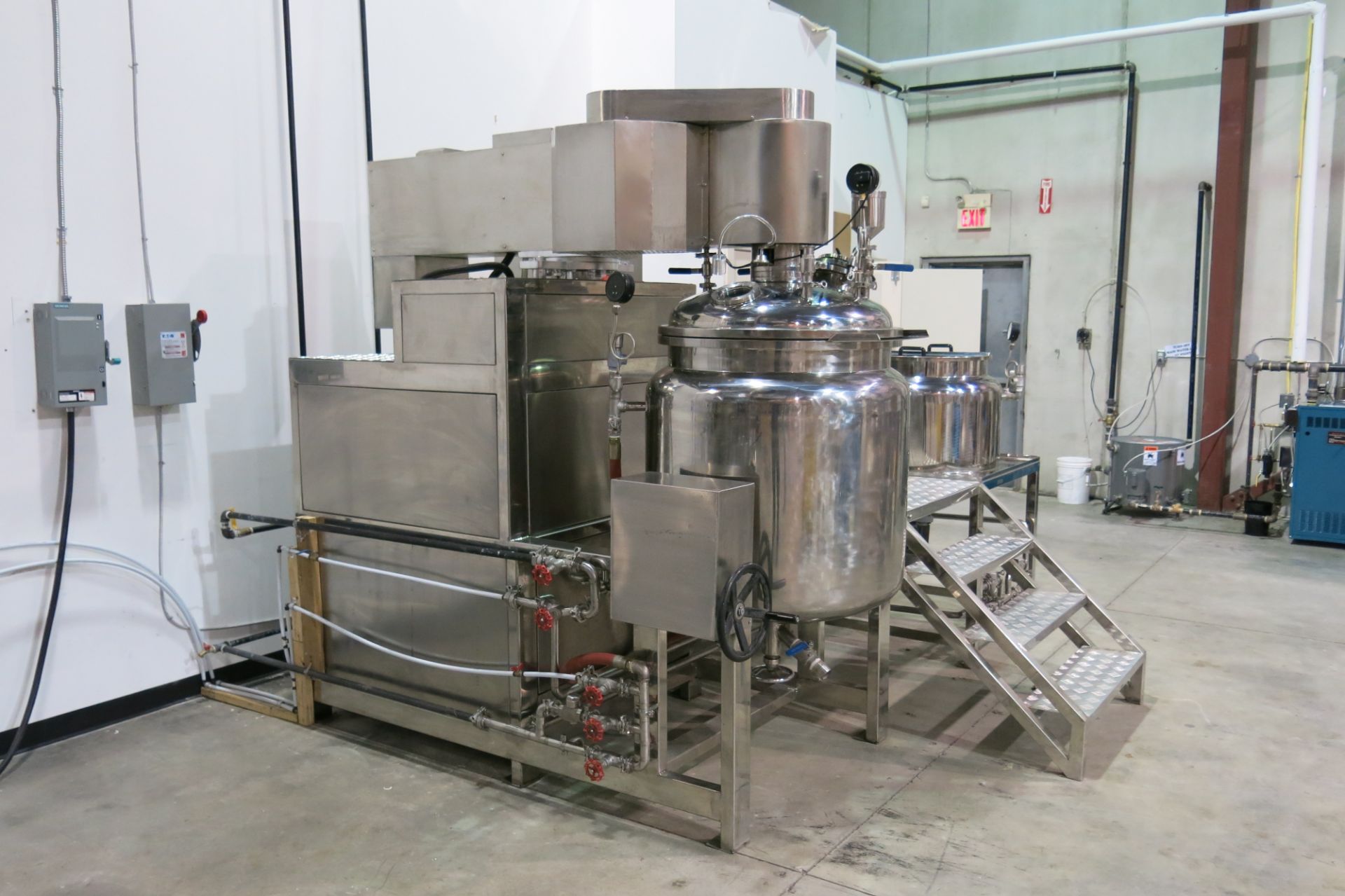 JINZONG MACHINE, 500 LITRE, TILTING VACUUM HOMOGENIZING EMULSIFIER - Image 3 of 31