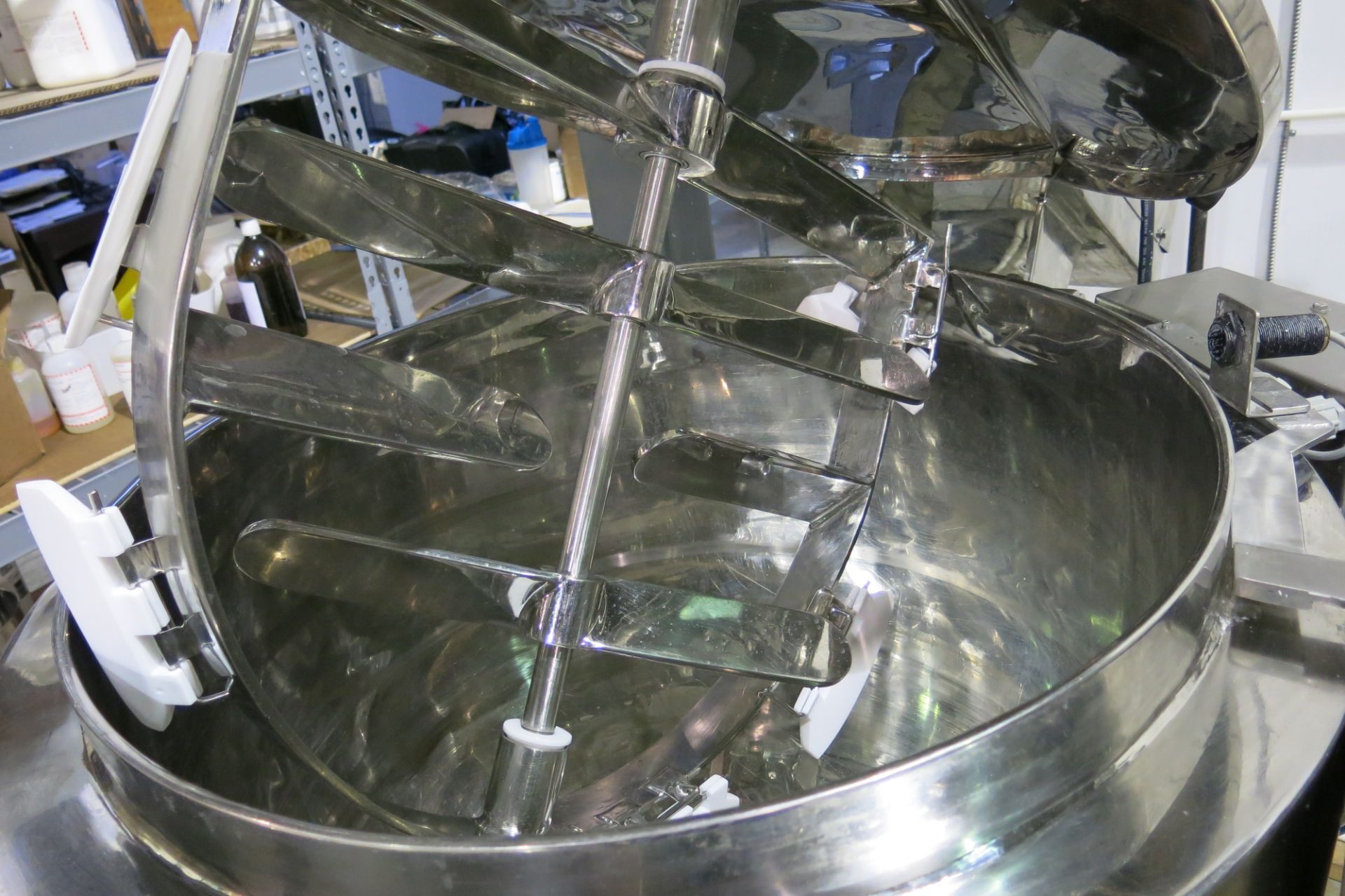 HYDRATEC PROCESS STAINLESS STEEL, DOUBLE MOTION SCRAPE SURFACE AGITATED JACKETED KETTLE. - Image 10 of 13