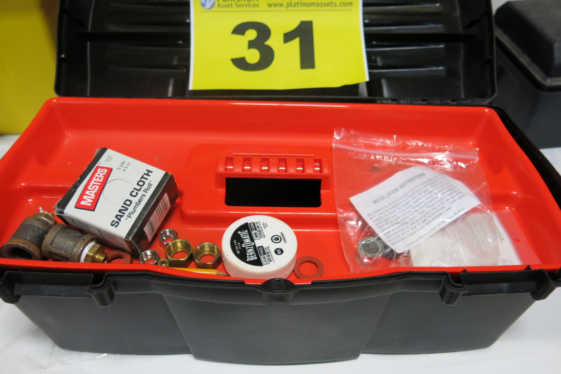 TOOL BOX WITH CONTENTS - Image 2 of 3