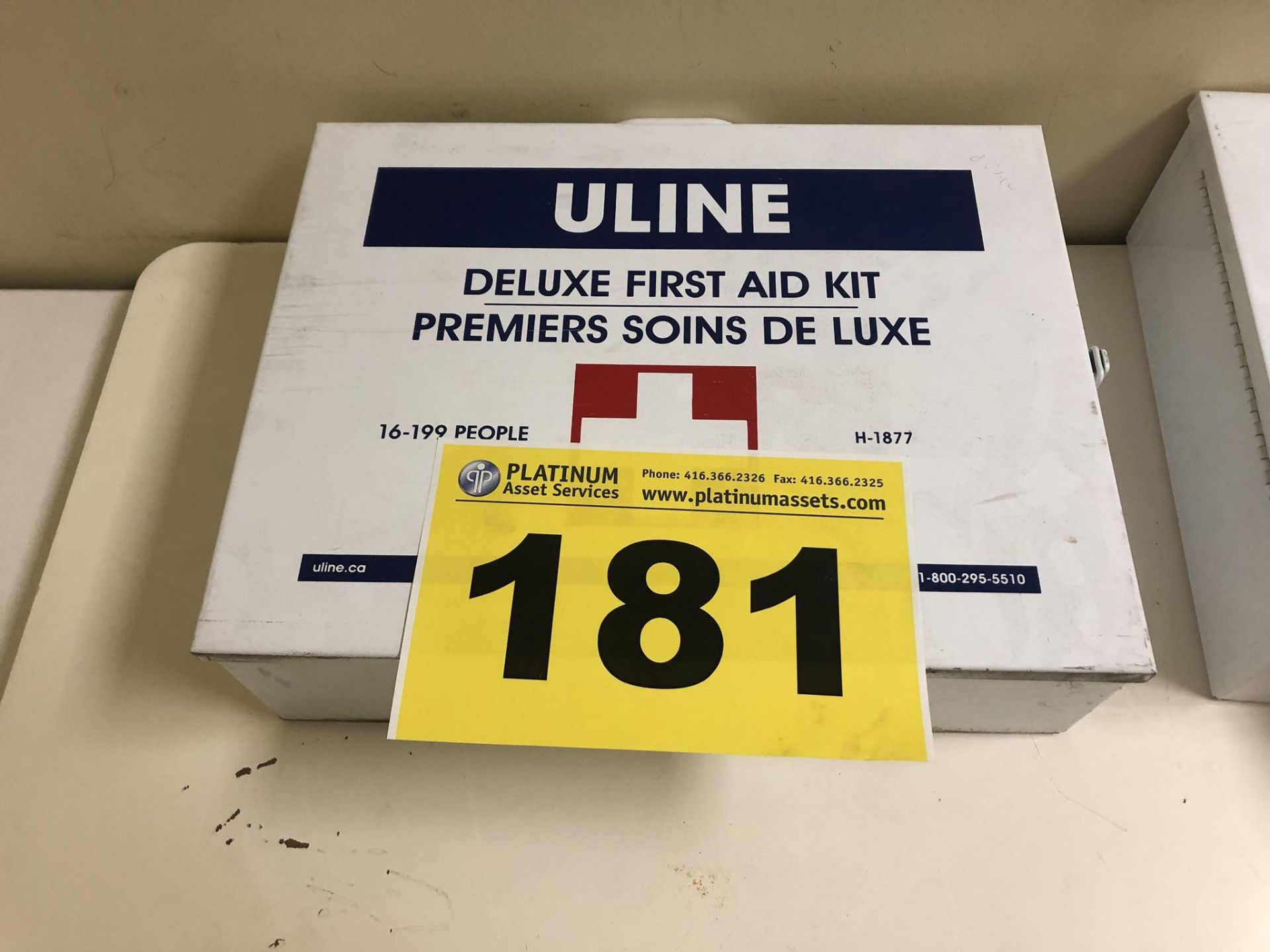 ULINE, H-1877, DELUXE FIRST AID KIT