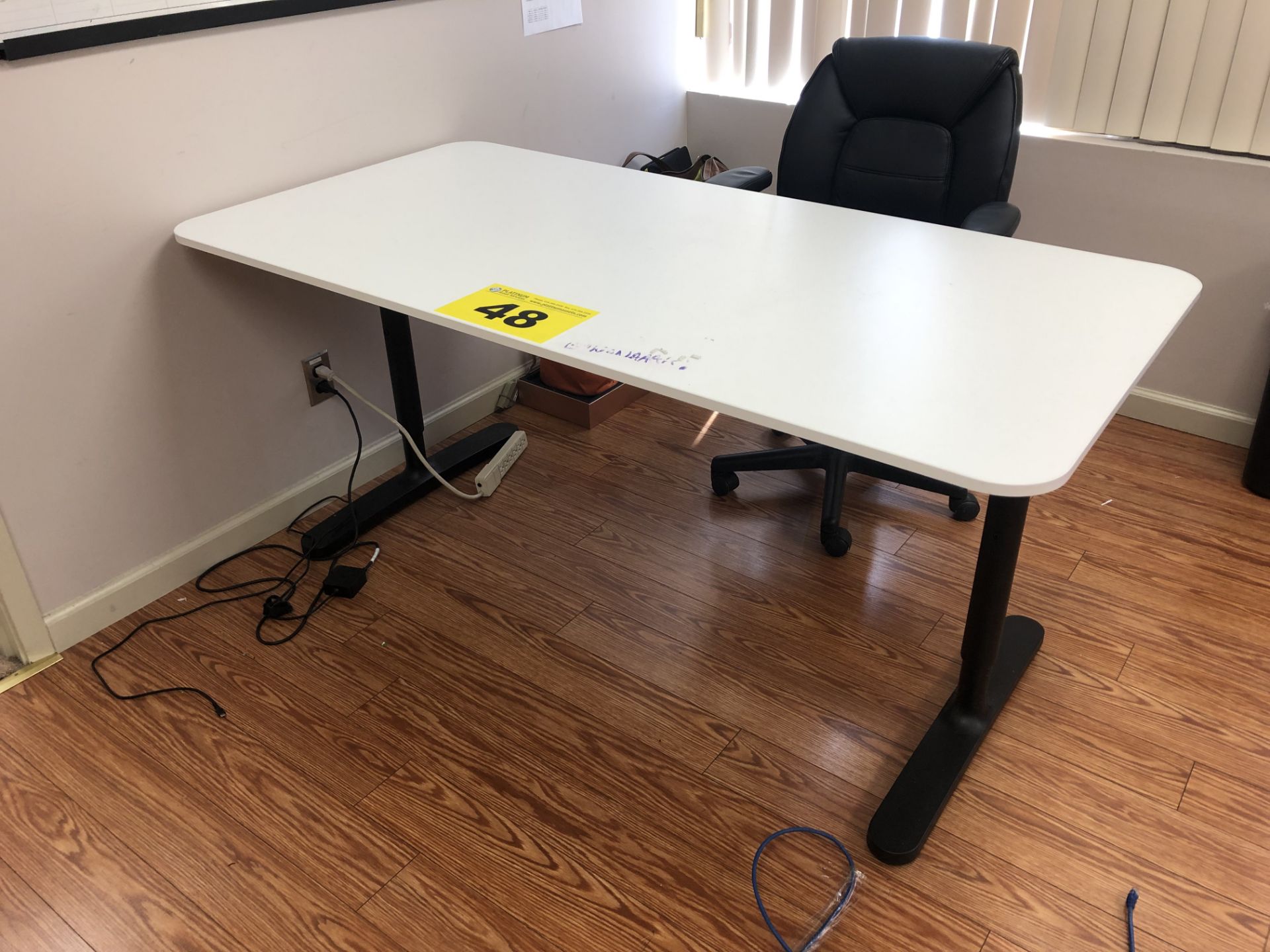 WHITE DESK WITH METAL LEGS