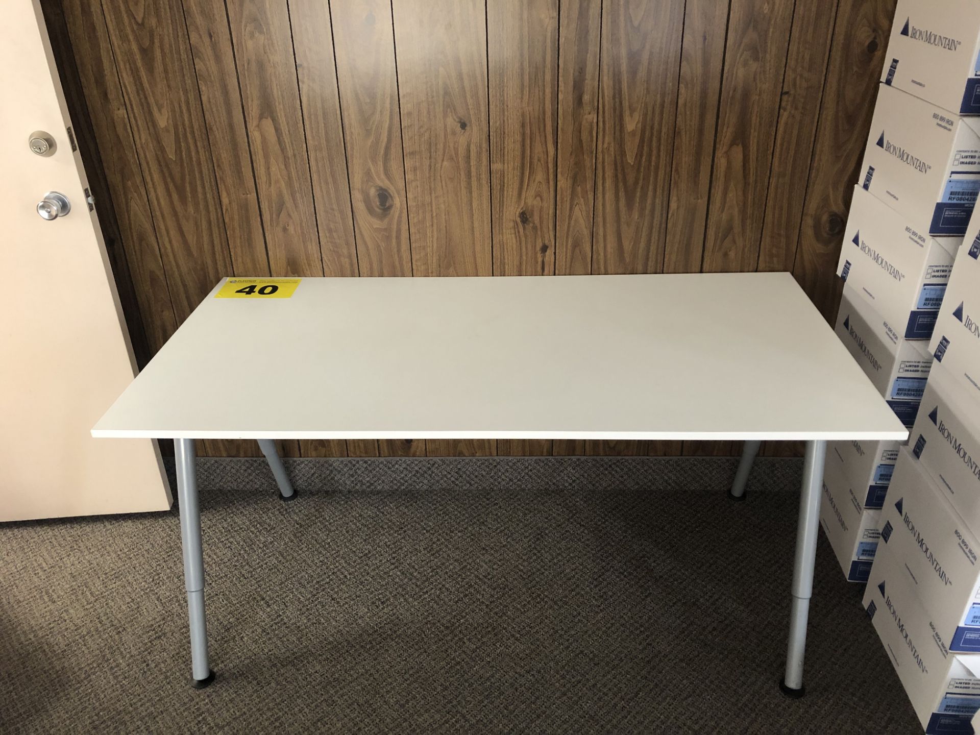 WHITE DESK WITH METAL LEGS