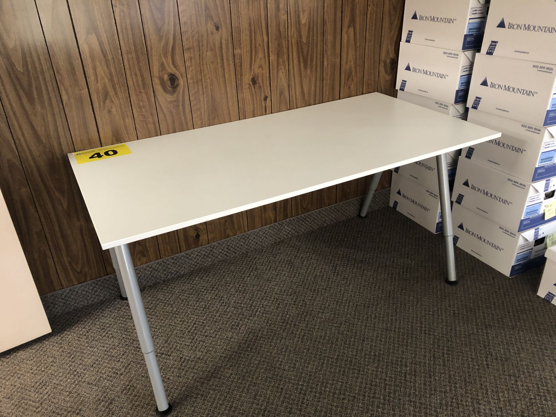 WHITE DESK WITH METAL LEGS