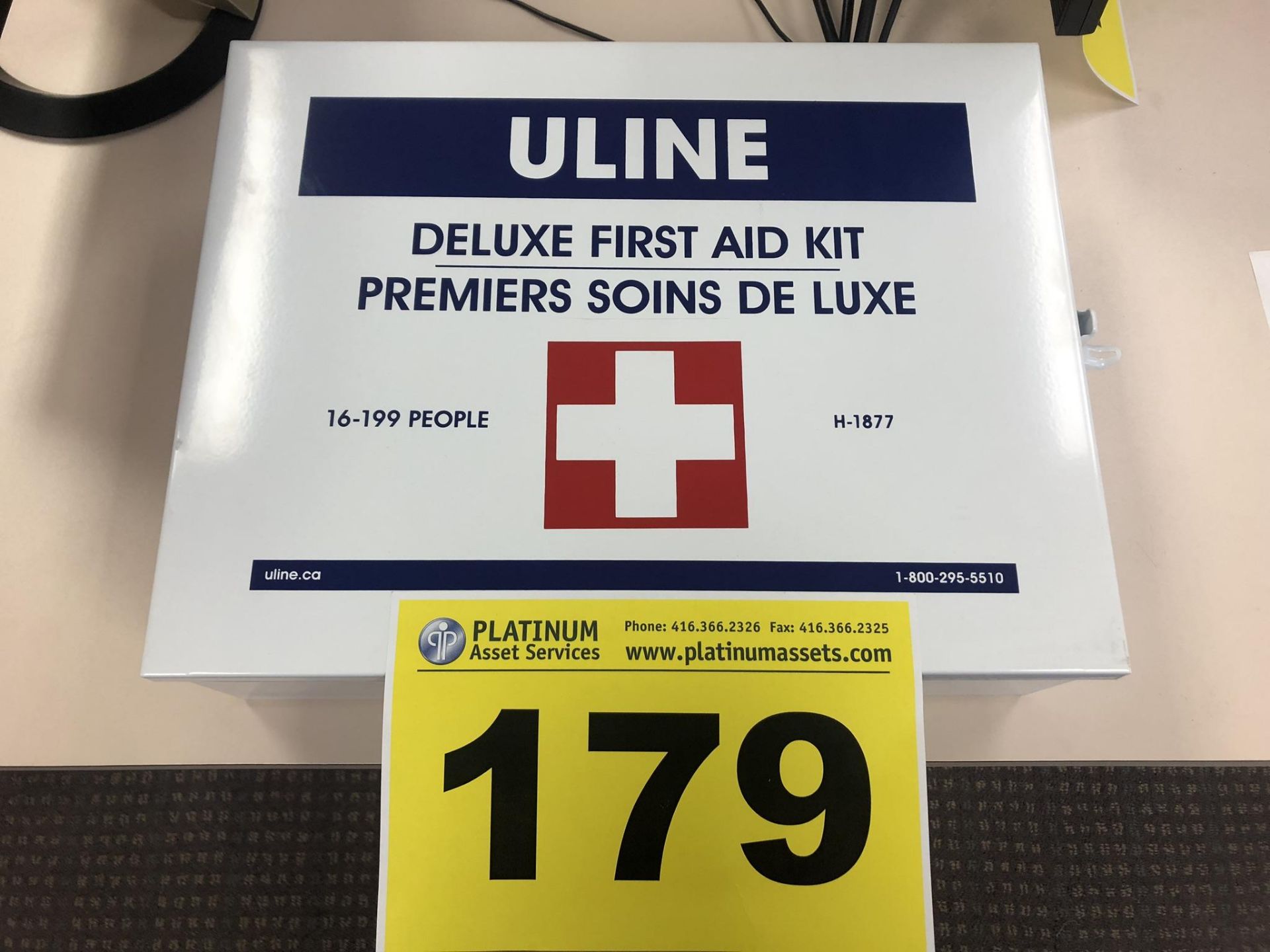 ULINE, H-1877, DELUXE FIRST AID KIT