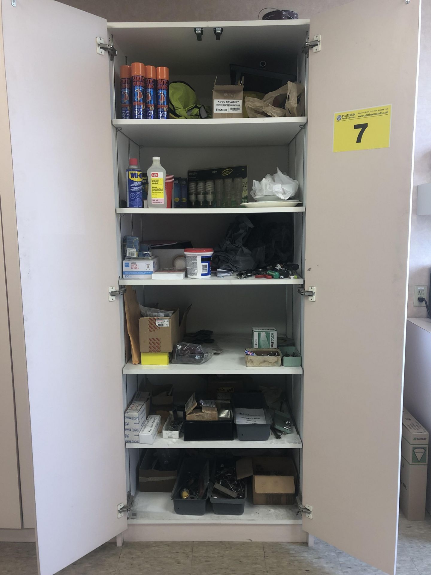 CONTENTS OF SHELVING UNIT