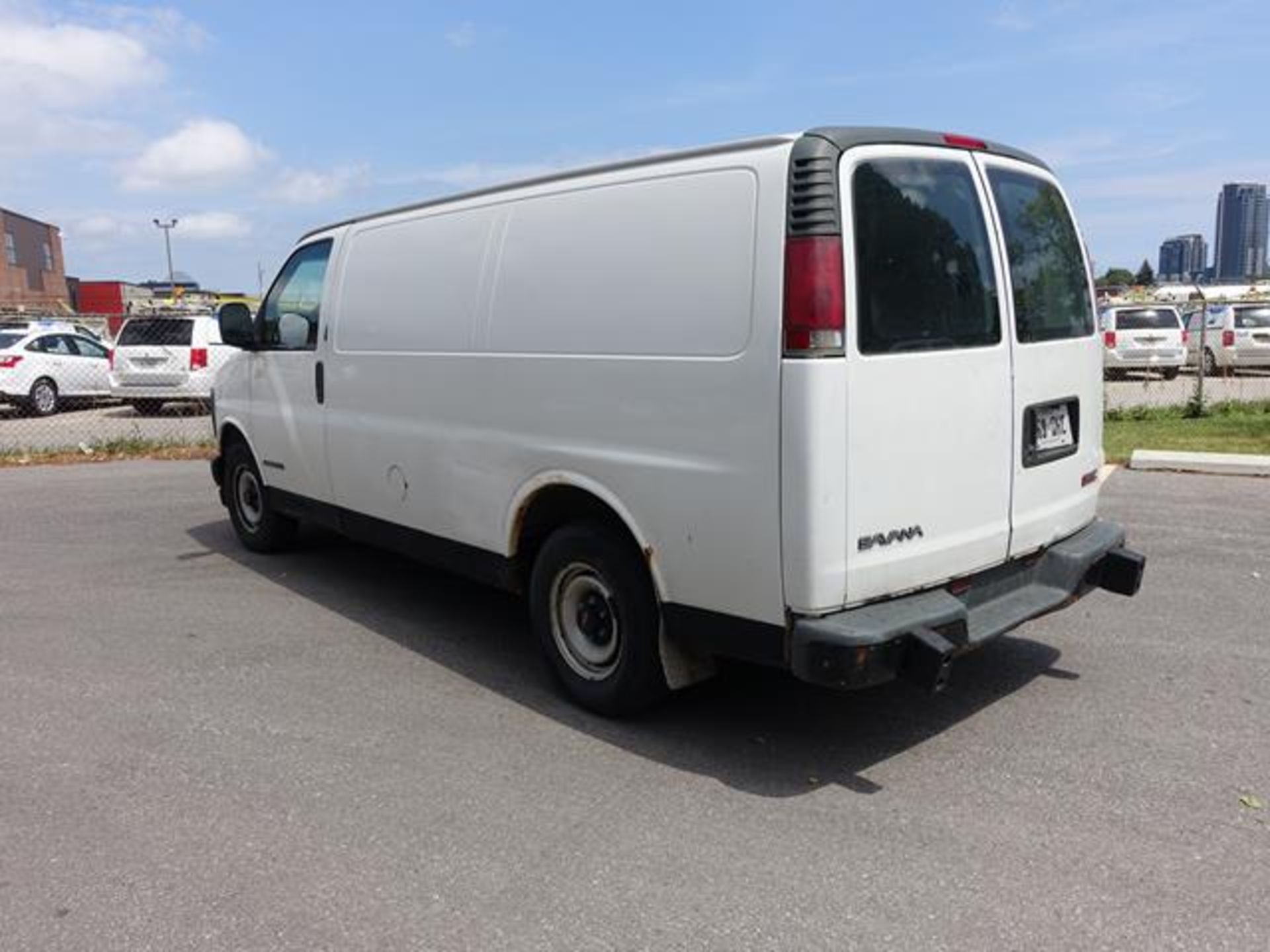 GMC, SAVANA, WORK VAN, 334,302 KM, 1999, VIN$ 1GTFG25M0X1135710 - Image 3 of 15