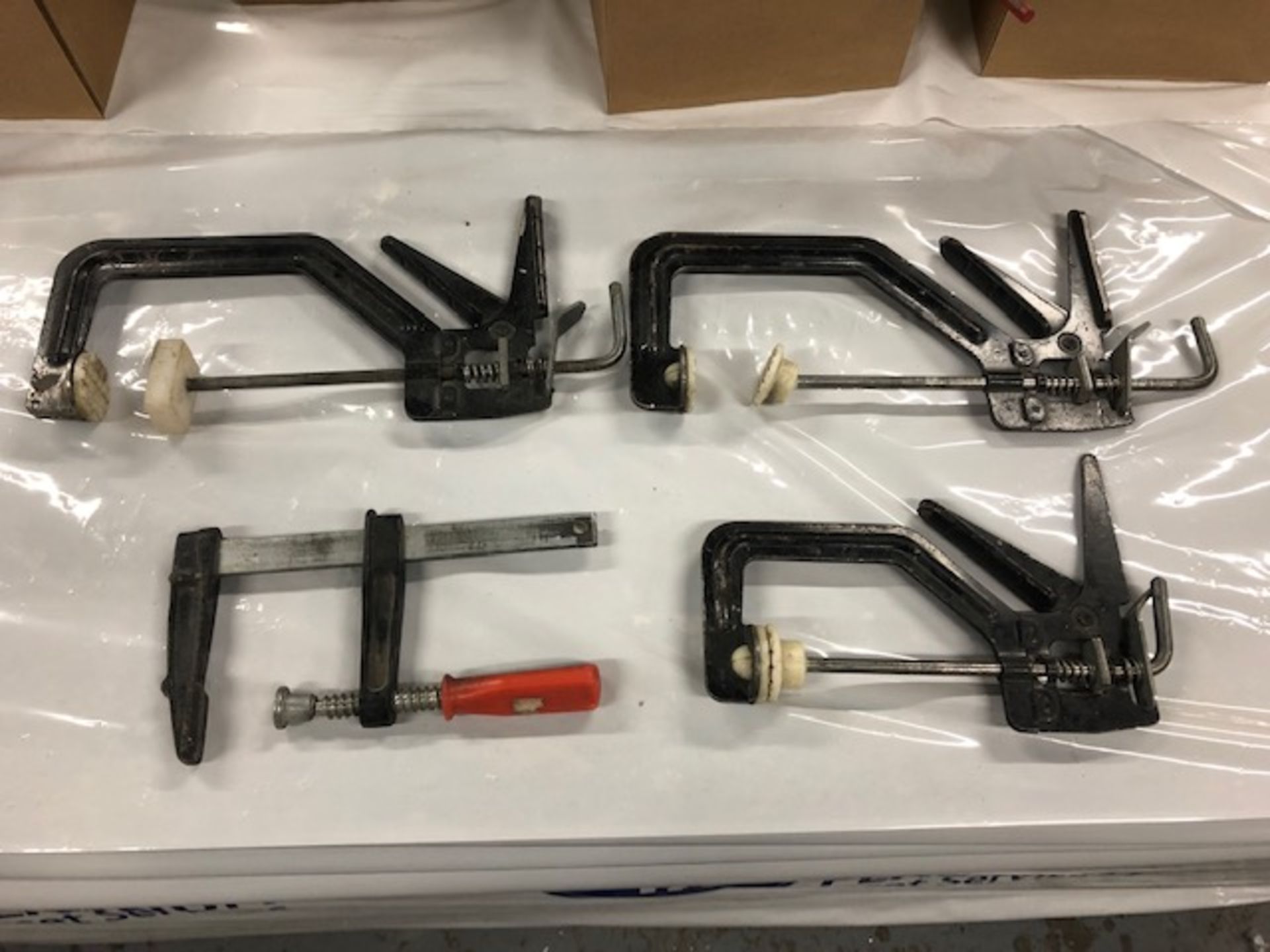 LOT OF SOLO CLAMPS