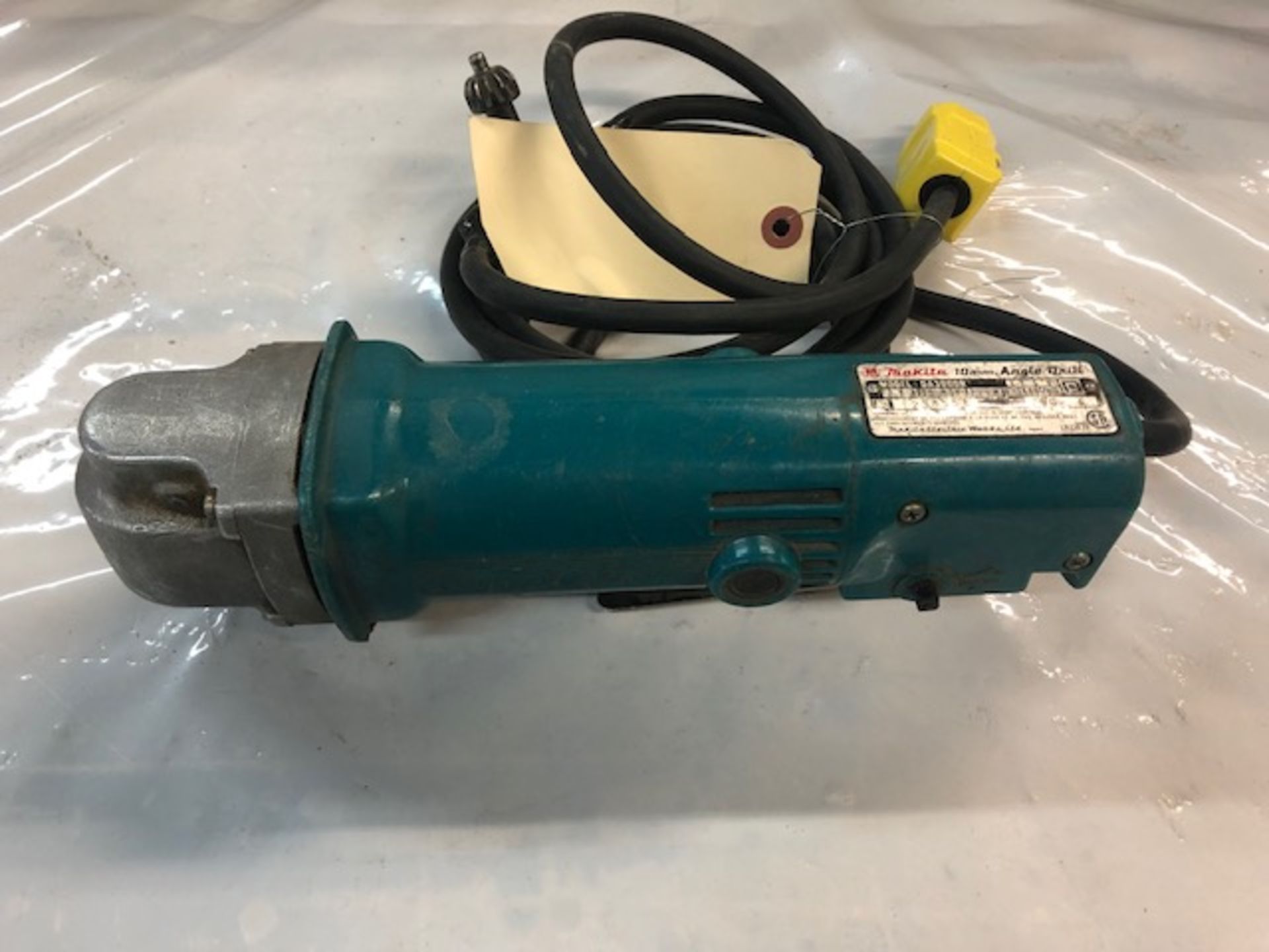 MAKITA, DA3000R, 10MM, KEYED CHUCK ANGLE DRILL, 110 V AC