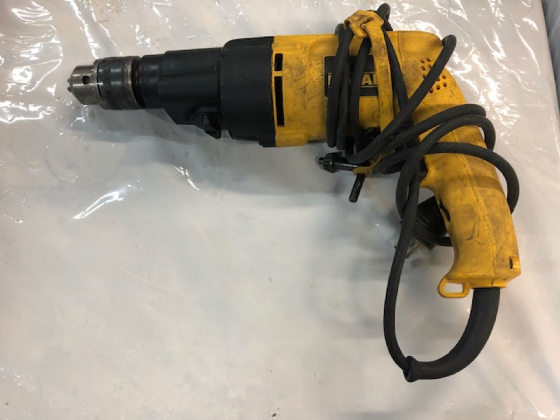 DEWALT, DW505, 1/2", VARIBLE SPEED, HAMMER DRILL, 110 V AC - Image 2 of 4