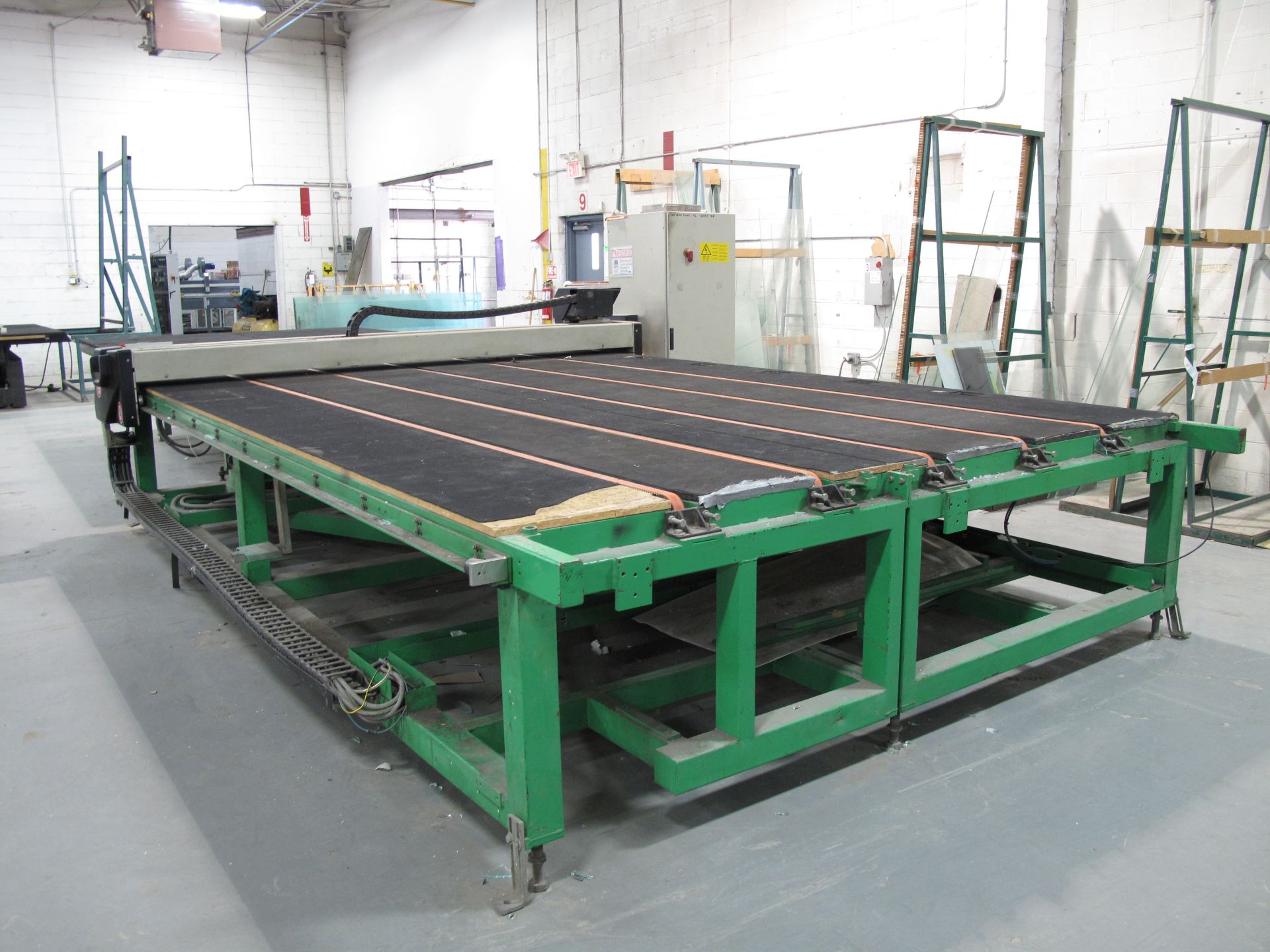 BOTTERO, 340 BCS, 9' X 14' X 10", CNC GLASS CUTTING TABLE WITH HYDRAULIC TILTING OUTFEED TABLE, 2004 - Image 2 of 7