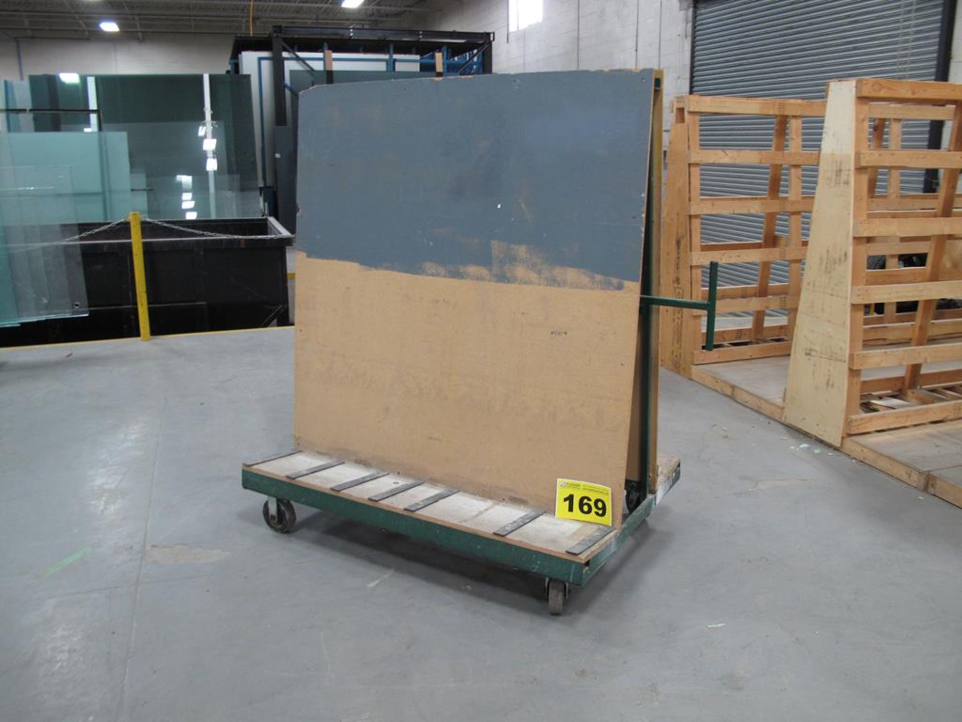 KEAR FAB, 2,000 LBS (APPROX.), 4'X 4' X 3', DOUBLE SIDED, ROLLING PRODUCTION GLASS RACK WITH FOOT