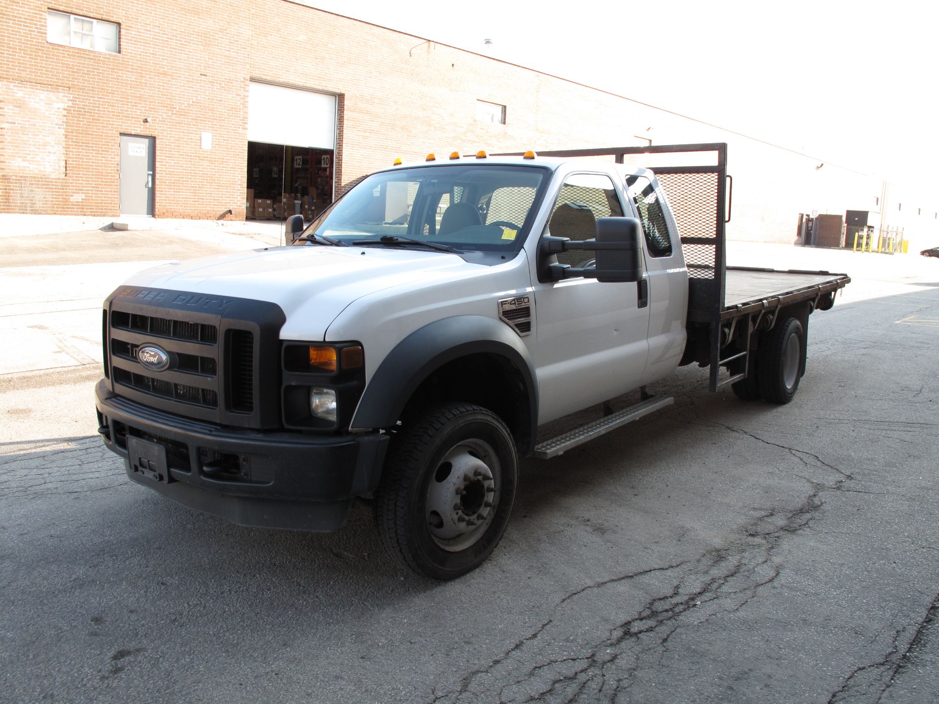 FORD, F-450, 4 X 2, XL SUPER DUTY, EXTENDED CAB, FLATBED PICK-UP TRUCK, DIESEL ENGINE, AUTOMATIC - Image 7 of 31
