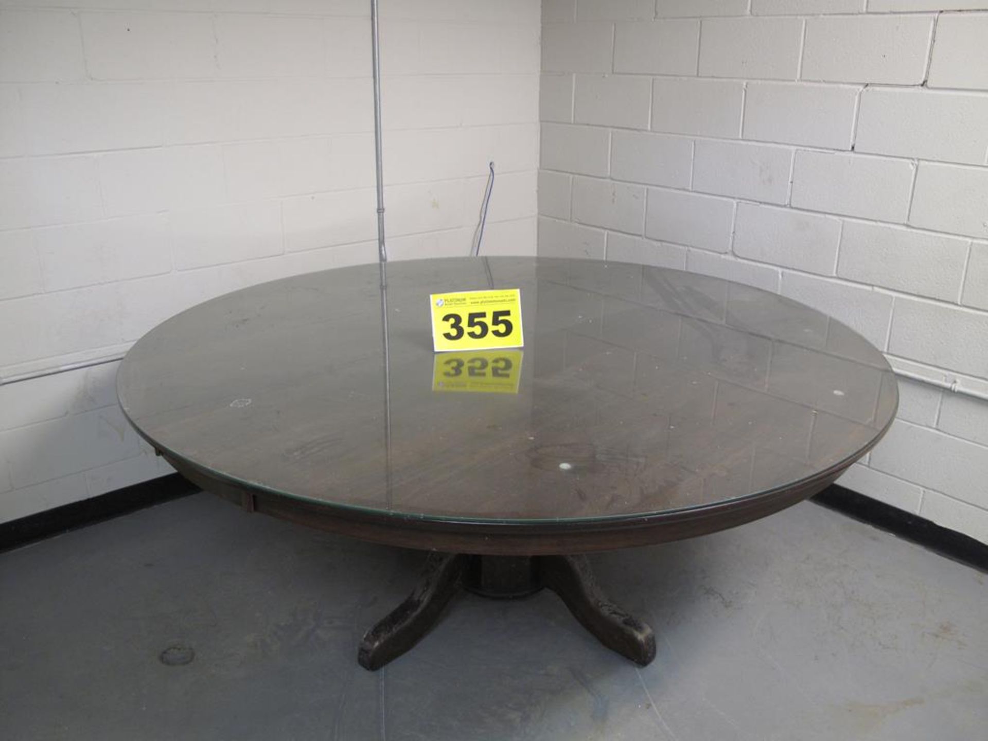 WOODEN, 6', ROUND LUNCHROOM TABLE