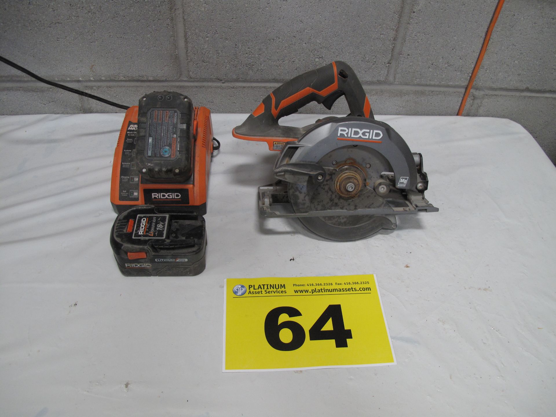 RIDGID, R8651, 6-1/2", CIRCULAR SAW WITH CHARGER AND BATTERIES, 5,000 RPM, 18 VDC