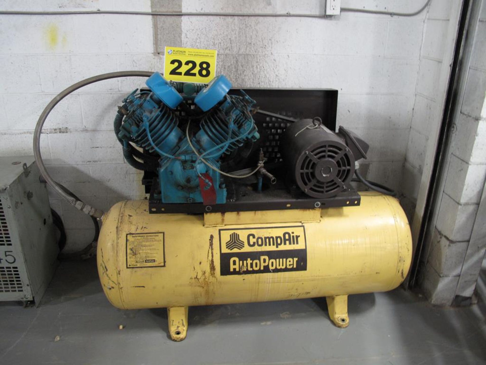 COMPARE, AUTOPOWER, 10 HP, TANK MOUNTED, PISTON TYPE, AIR COMPRESSOR, 200 GALLON TANK, 575 VAC, 3 PH