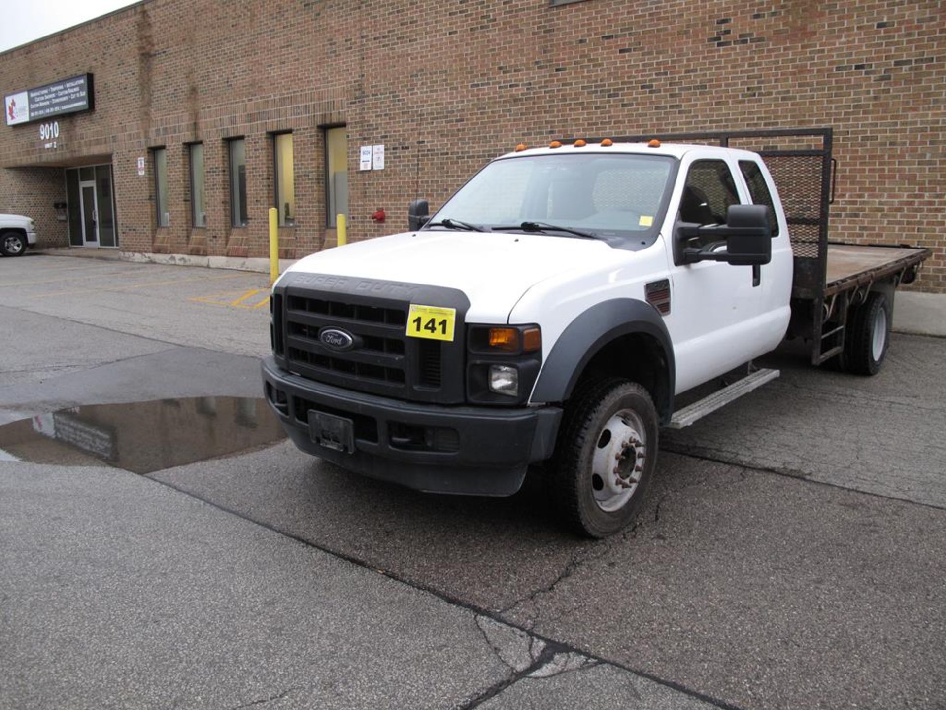 FORD, F-450, 4 X 2, XL SUPER DUTY, EXTENDED CAB, FLATBED PICK-UP TRUCK, DIESEL ENGINE, AUTOMATIC