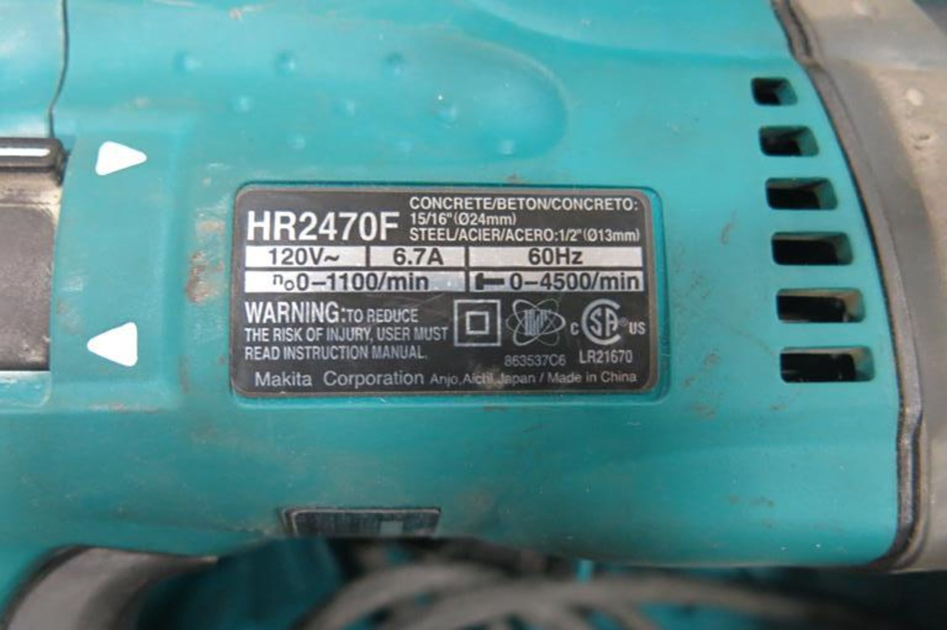 MAKITA, HR2470FX1, 24MM, ROTARY HAMMER DRILL WITH CASE, 4,500 RPM, 6.7 AMP, 110 VAC - Image 5 of 5