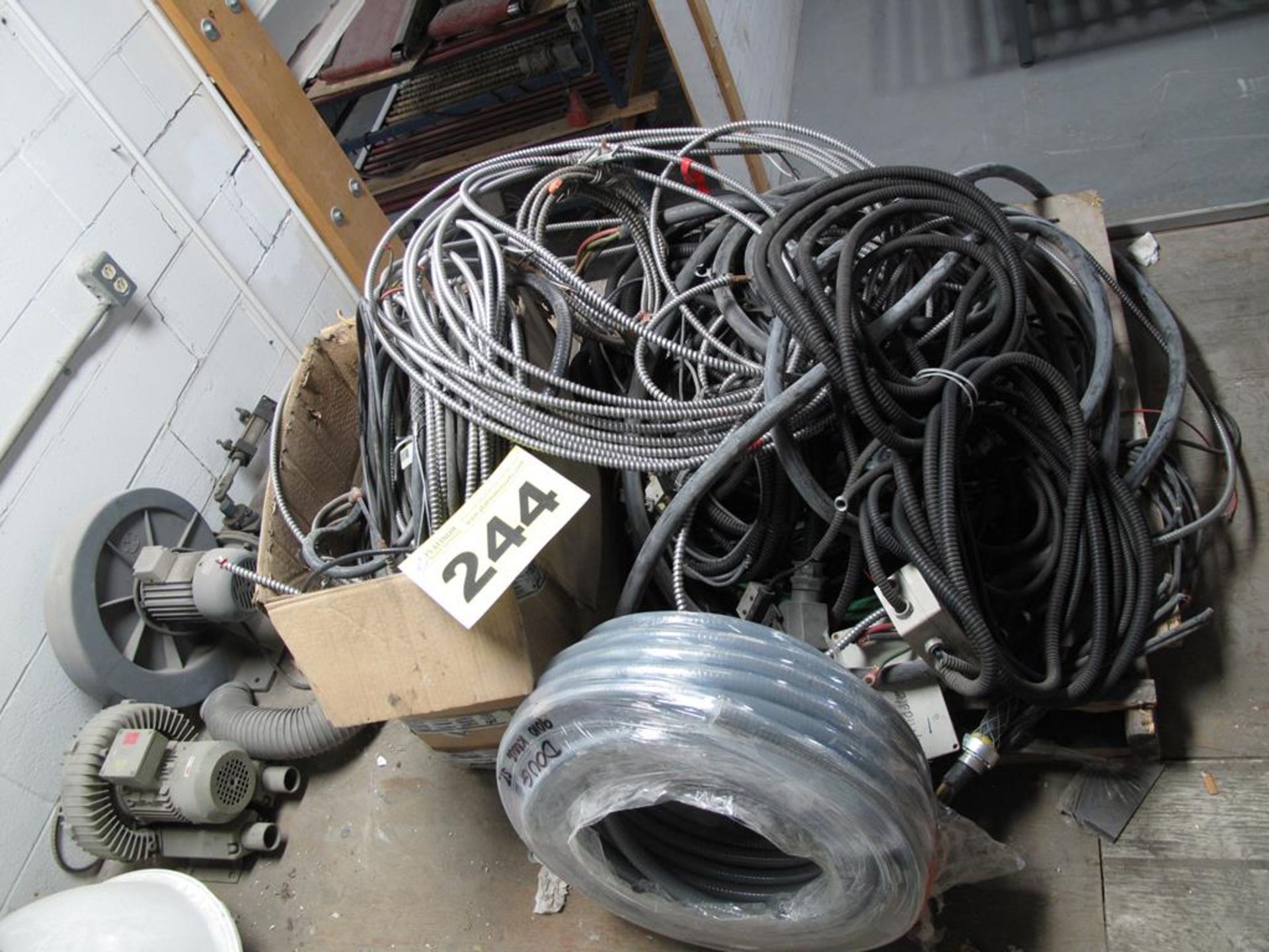 LOT OF POWER CABLE (ASSORTED LENGTHS AND GAUGES)