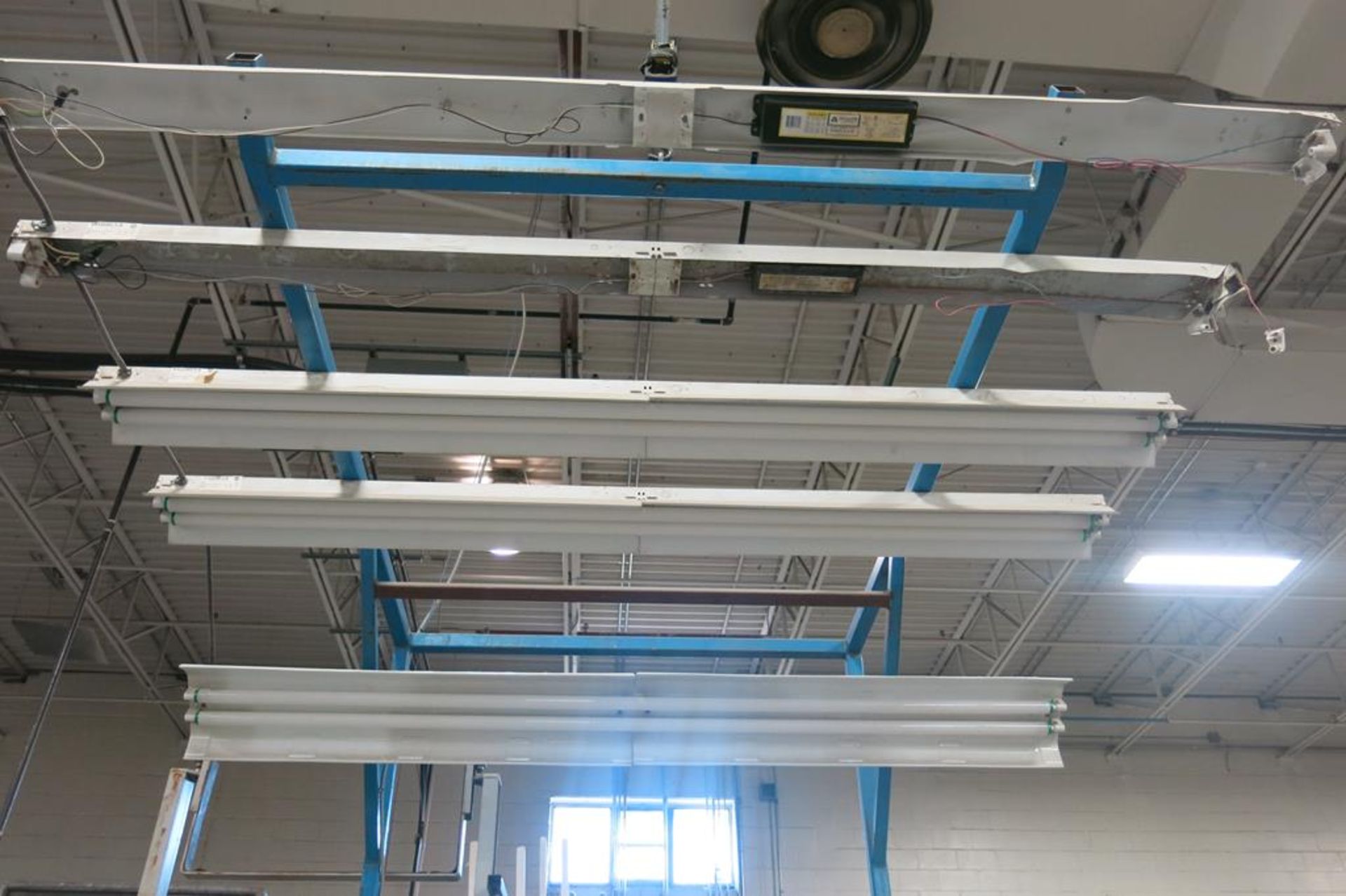 LOT OF FLOOR MOUNTED, 8', GLASS INSPECTION LIGHT BAR AND (6) LIGHT BARS, 110 VAC - Image 4 of 4