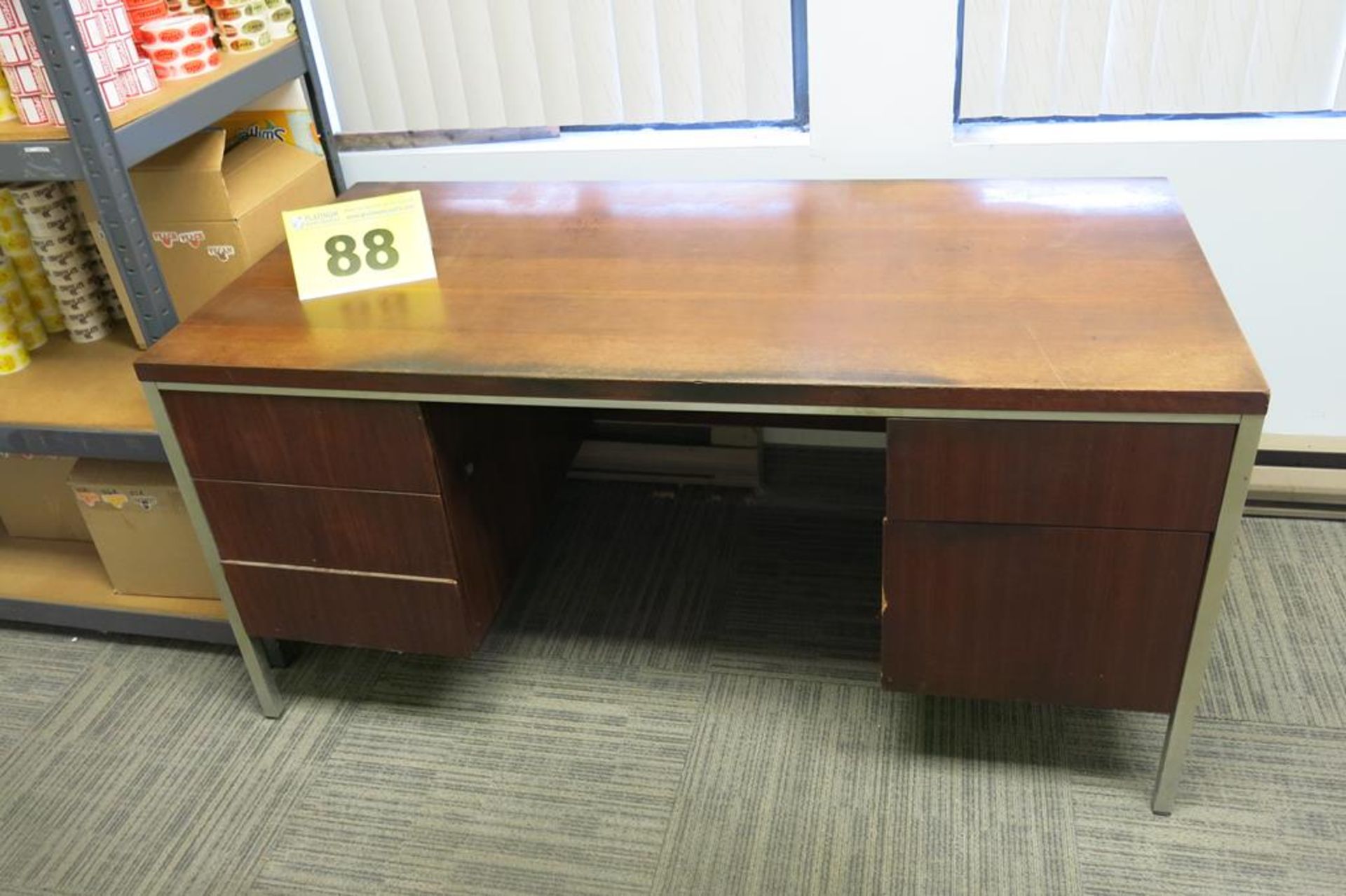 WOOD DESK