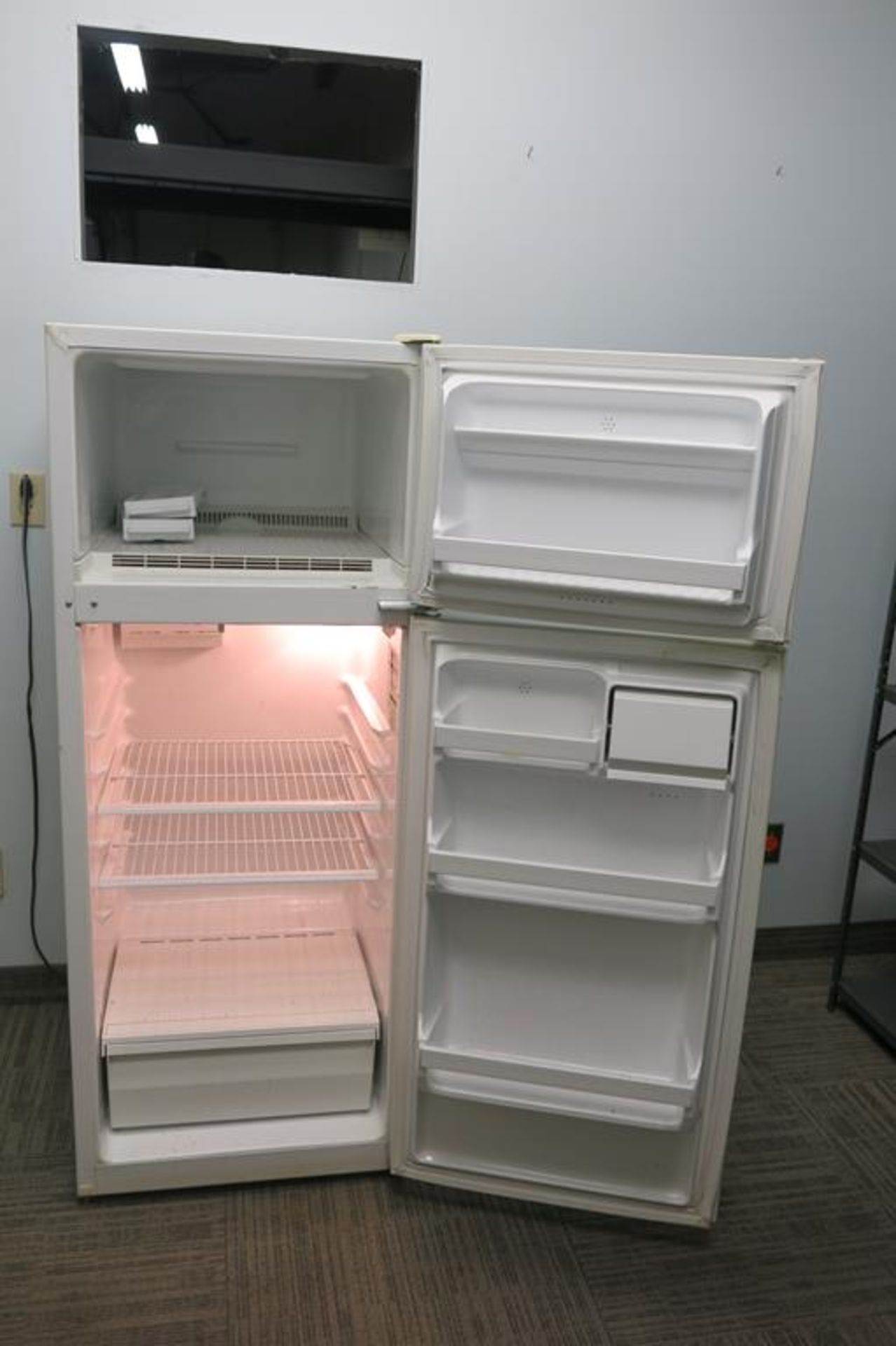 SEARS, C978-632212-1, WHITE REFRIGERATOR - Image 2 of 3