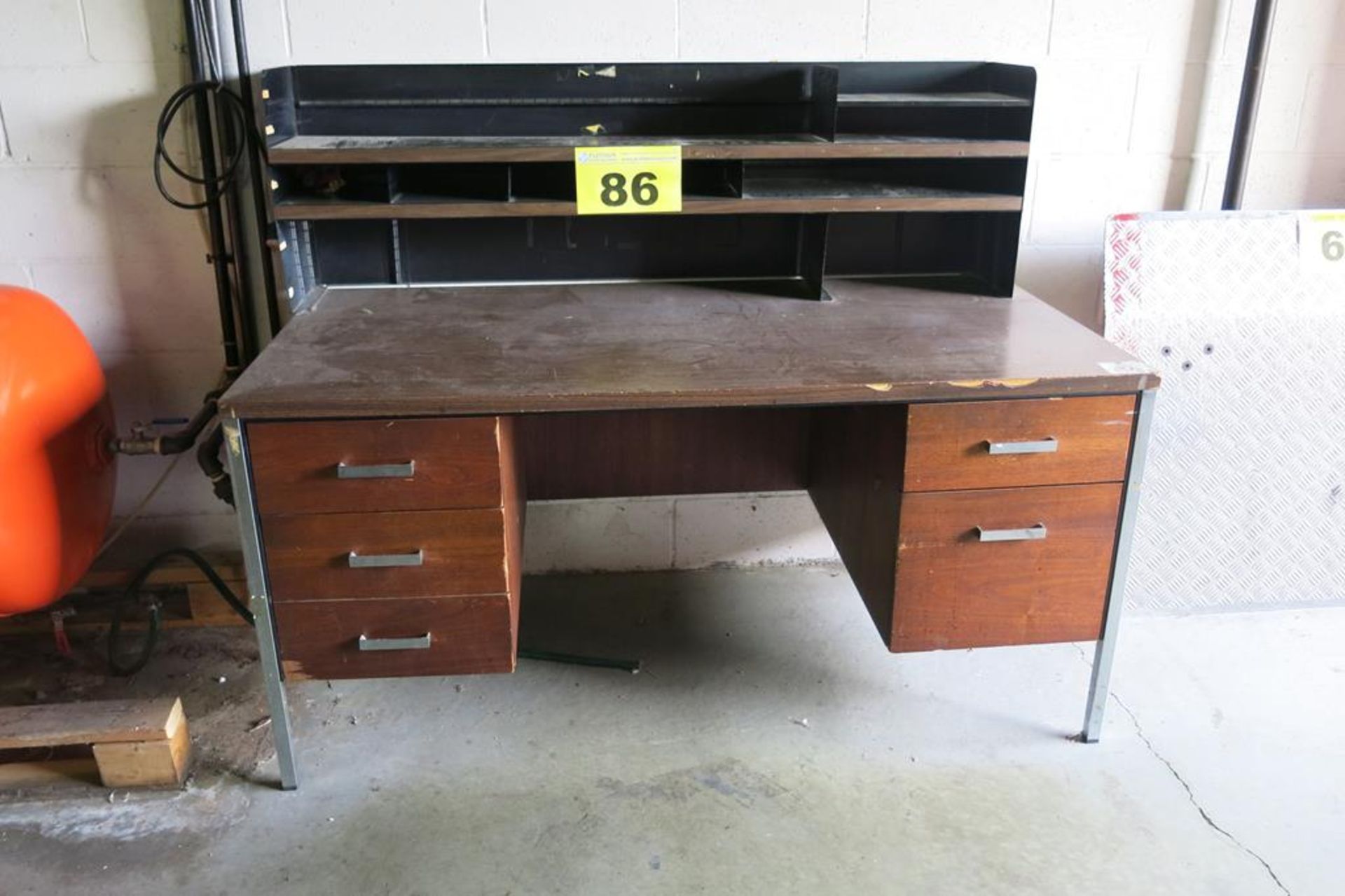 WOOD DESK WITH SHELF