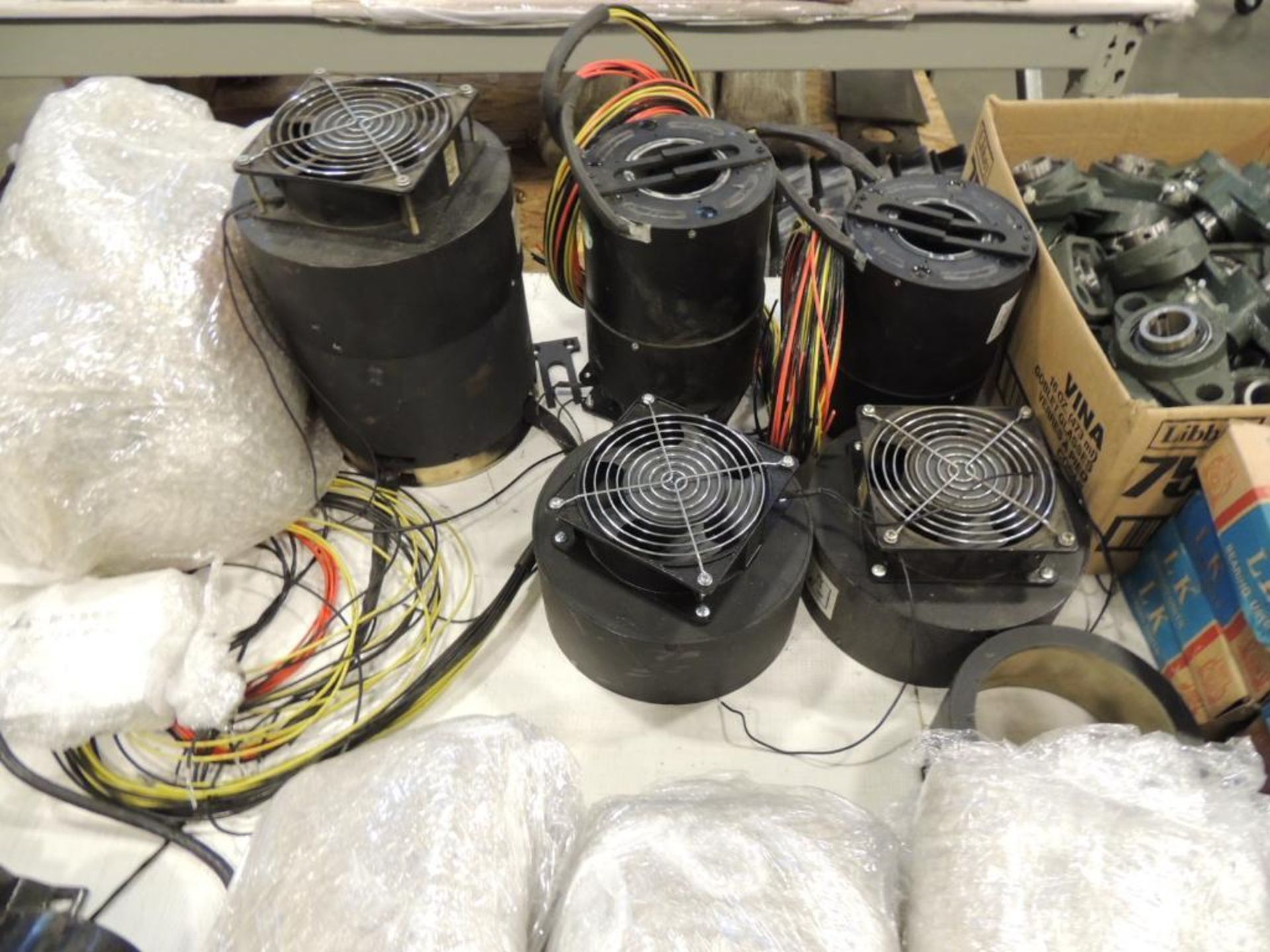 LOT: Assorted Pengda Transfer Press Parts including Machine & Table Drive Motors, Speed Reducers - 1 - Image 9 of 29