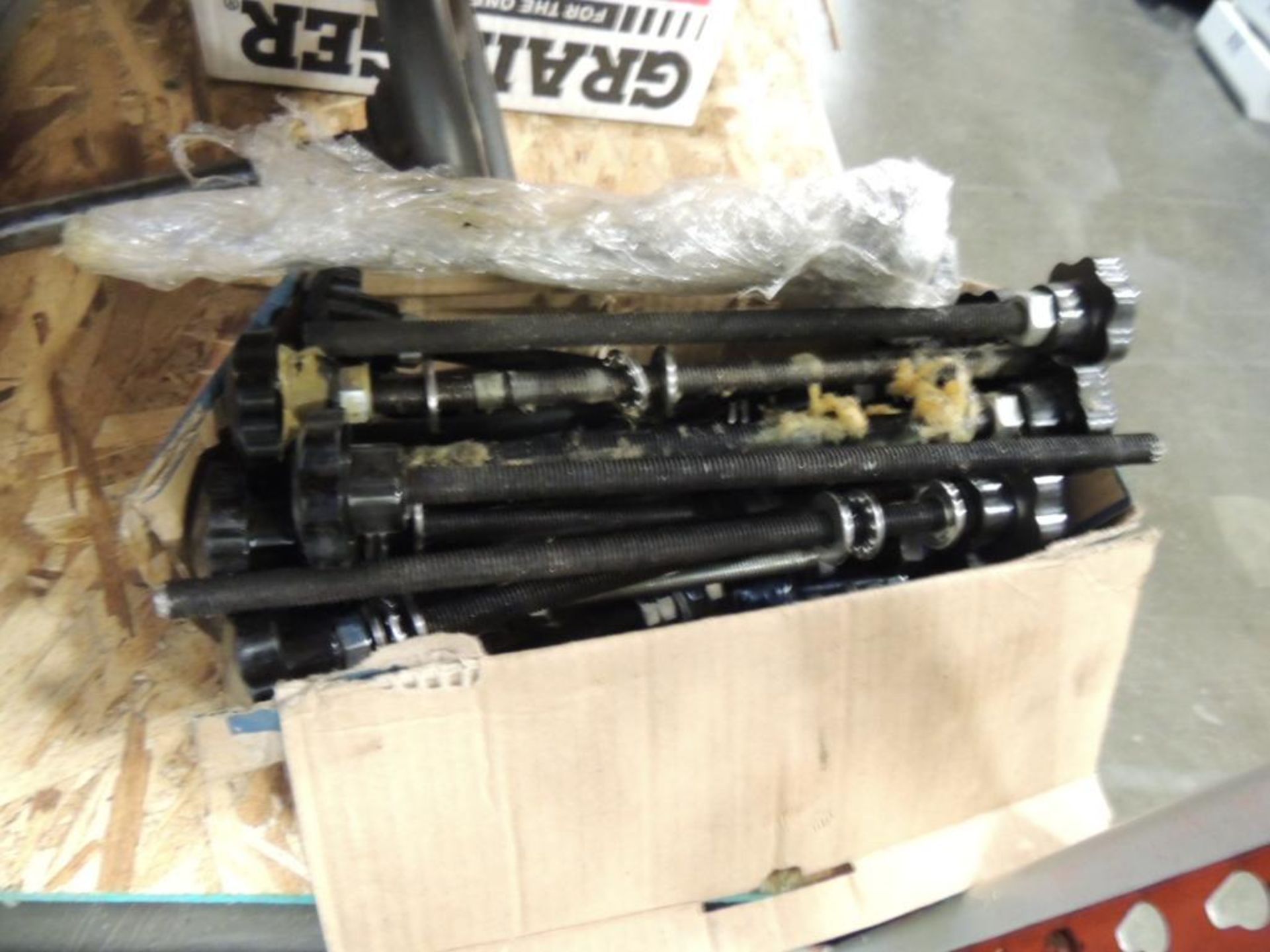 LOT: Assorted Pengda Transfer Press Parts including Machine & Table Drive Motors, Speed Reducers - 1 - Image 26 of 29