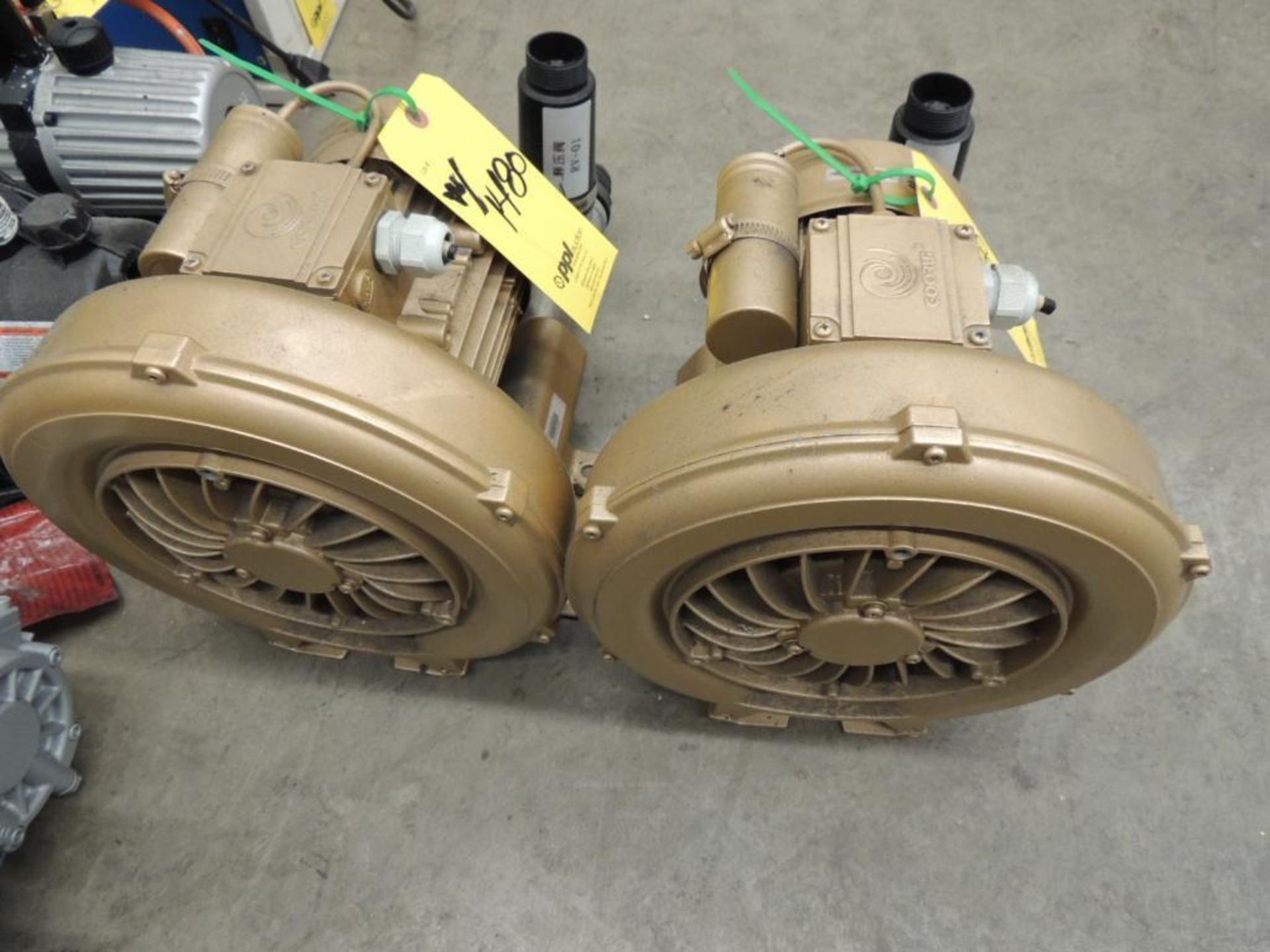 LOT: (3) Pumps, (2) Guru Regen 1.75 HP Blowers, (1) Dayton Model 3YU60A 1/2 HP Sprinkler Pump