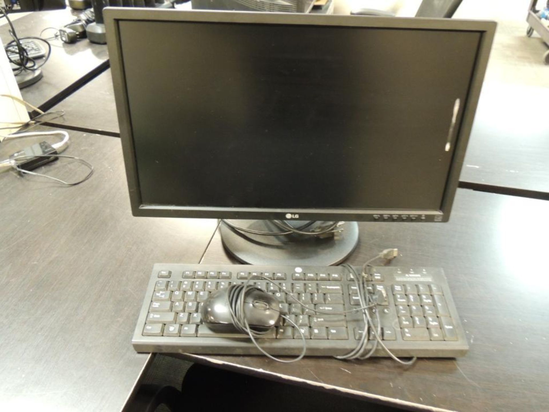 LOT: Monitors including (2) LG, (1) Acer, (1) Dell, with Keyboards & Mouses - Image 3 of 5