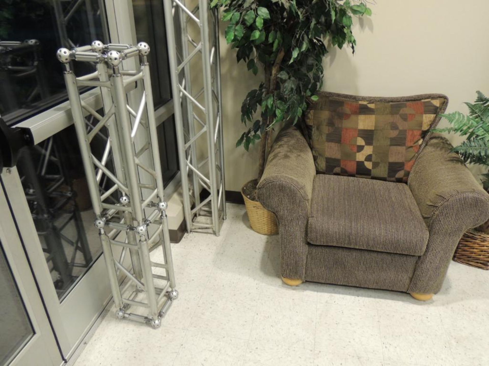 LOT: Contents of Lobby Entrance including Chair & Couch by Lifestyle Furniture, (2) Plants, Show Dis - Image 6 of 7