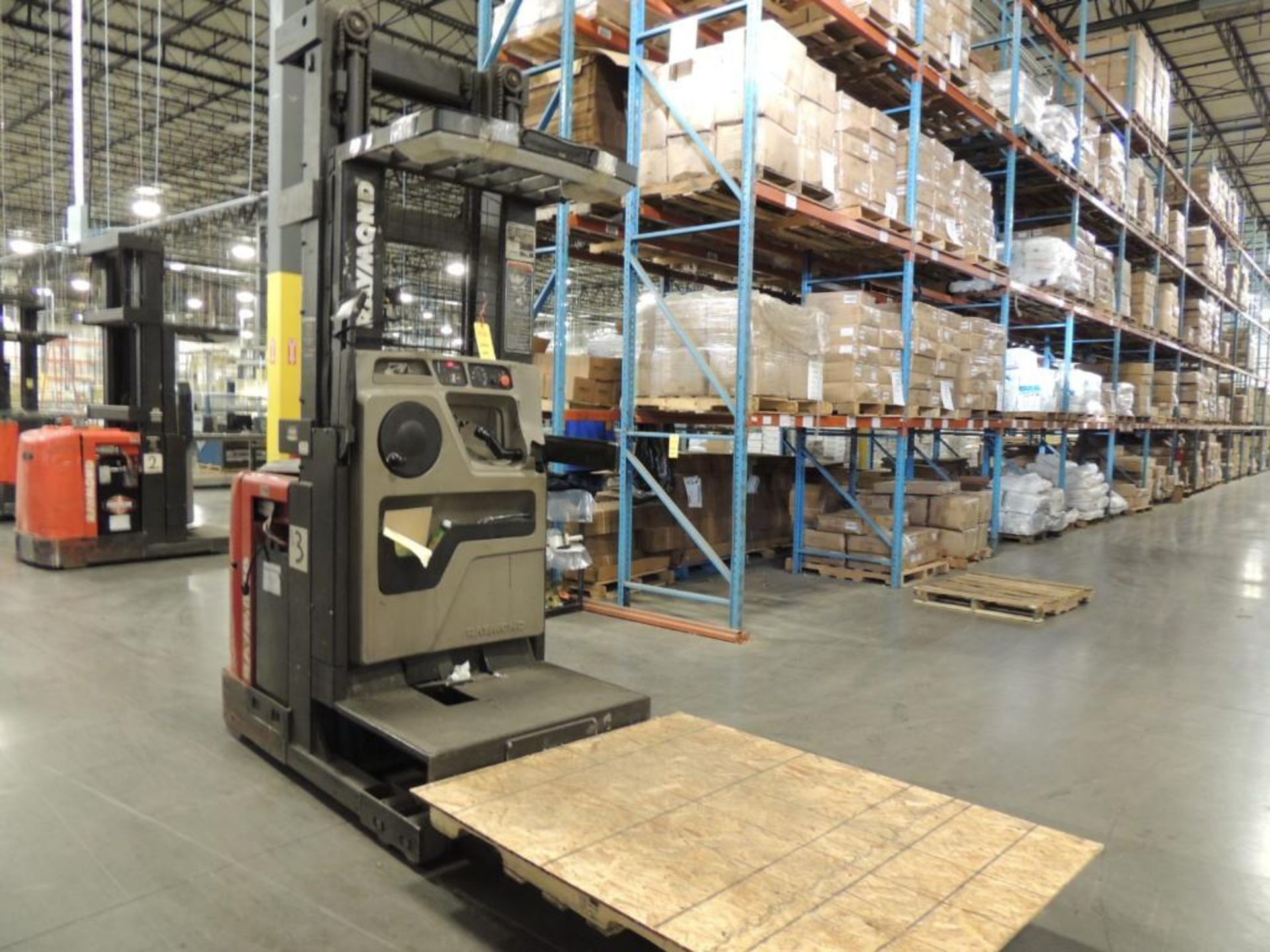 Raymond Model EASI-OPC30TT Narrow Aisle Reach Truck Forklift, S/N ESI-01-AN28277, with Ferro Charger - Image 2 of 4