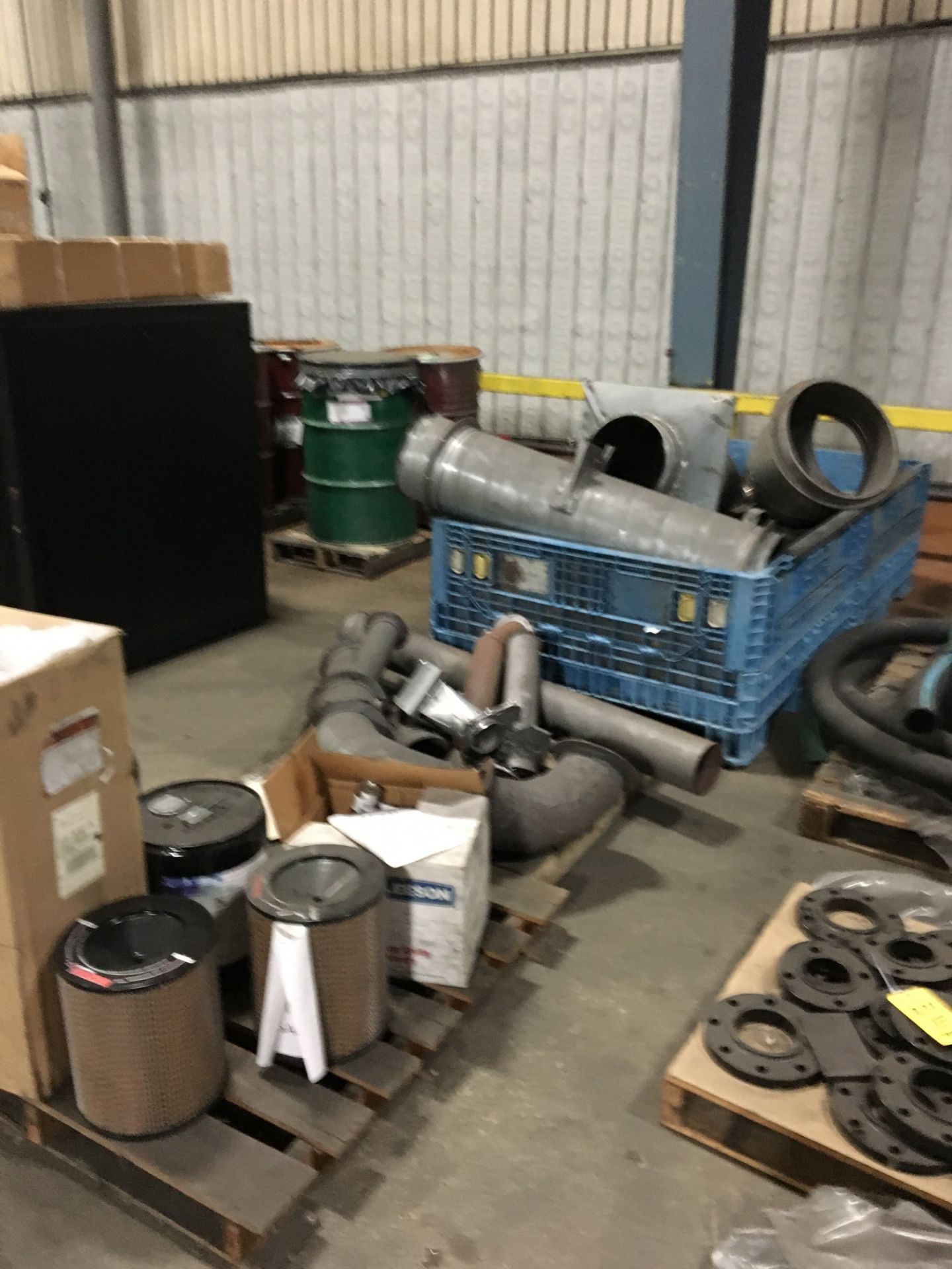 (8) Pallets of assorted duct work, hose, flanges and misc parts - Image 3 of 3