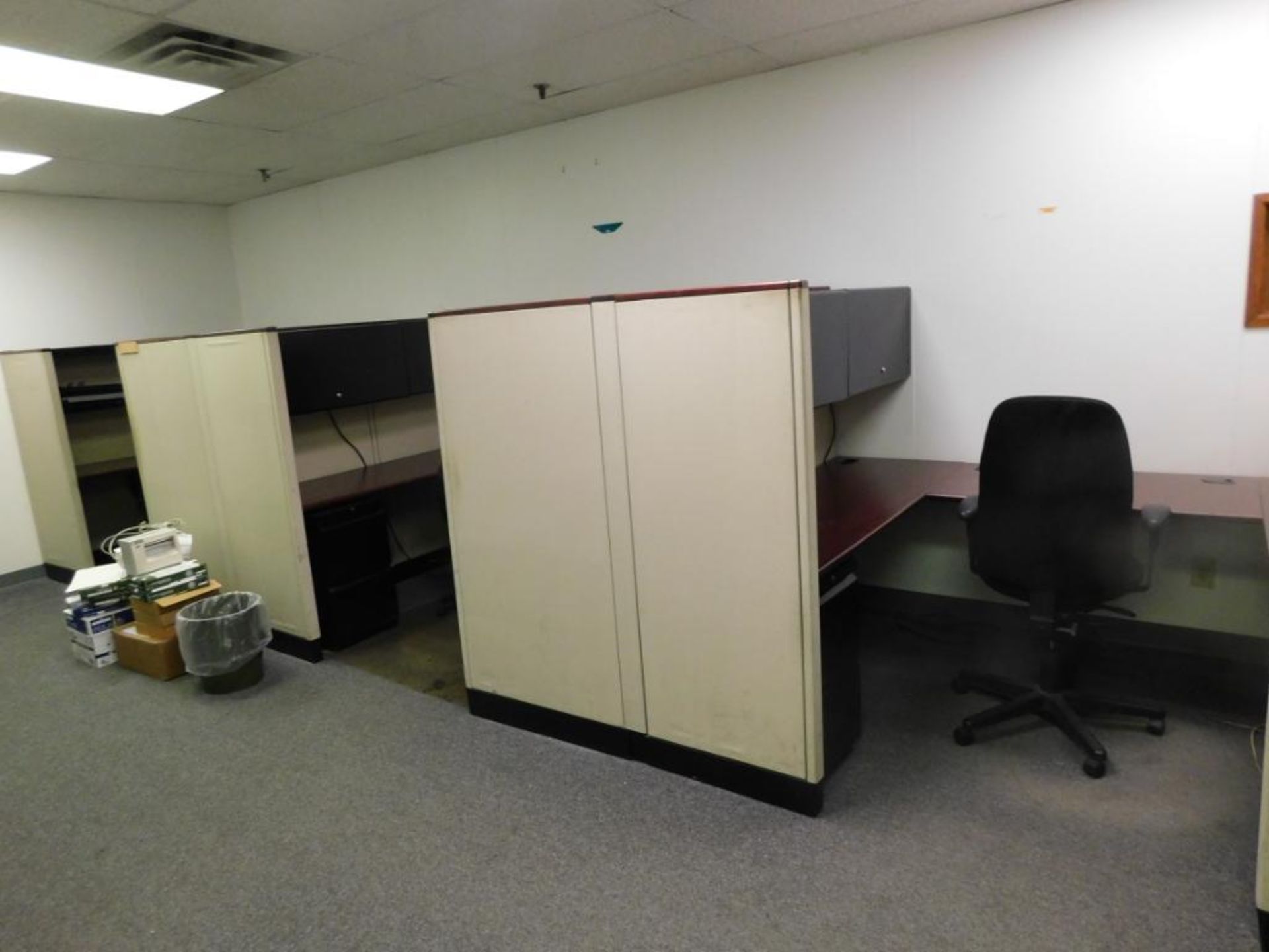 LOT: (3) Cubicle Work Stations