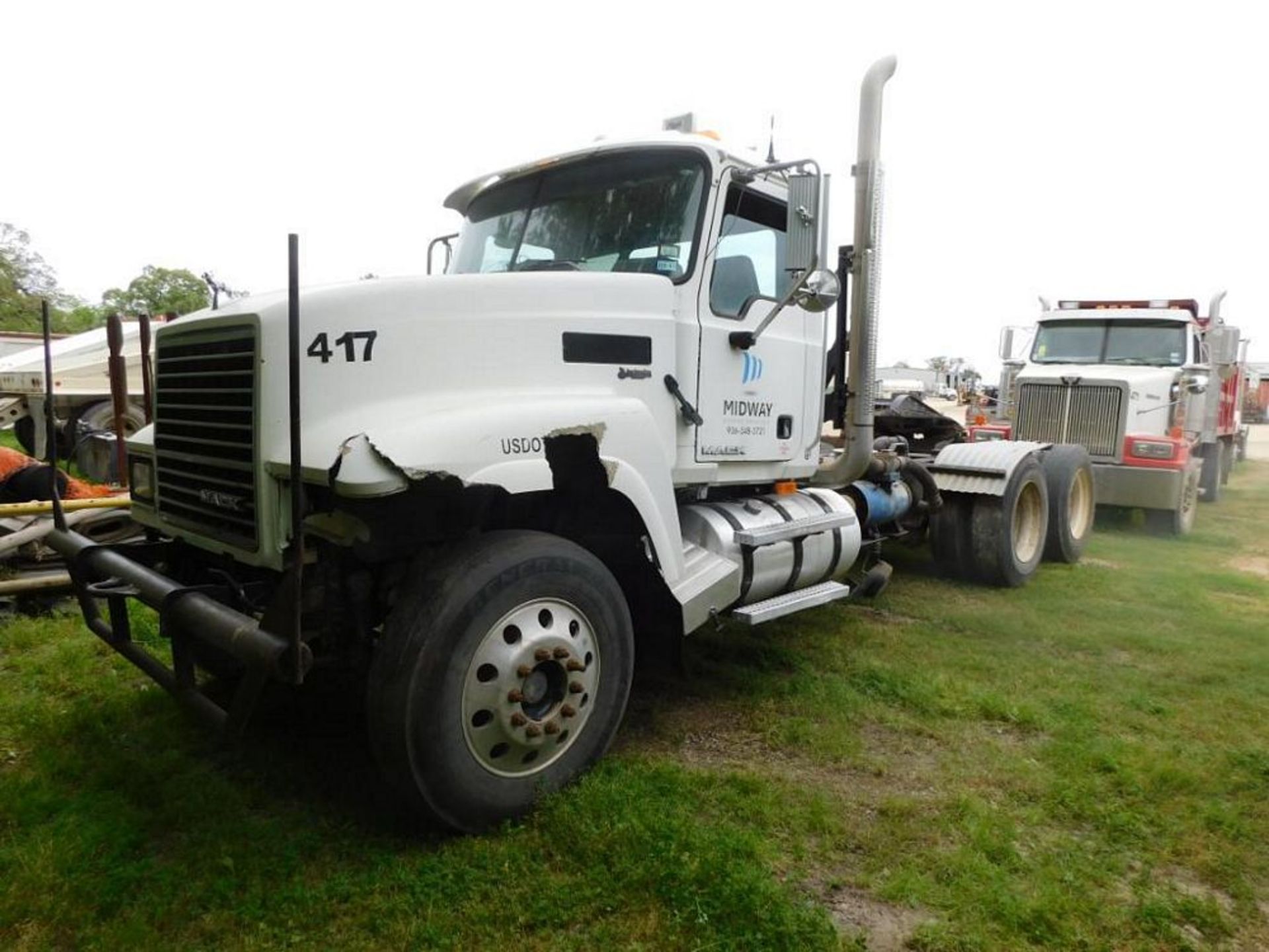 2010 Mack CHU613 Day Cab Truck Tractor, VIN 1M1AN09Y7ZN005327, MP8 338 HP Diesel Engine, 10-Speed Tr - Image 2 of 3