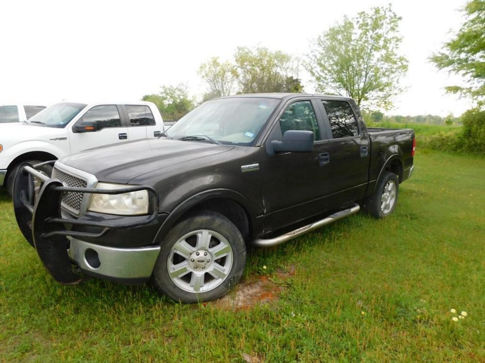 2007 Ford F-150 Lariat 4x4 Crew Cab Pick-up Truck, VIN N/A, 5-1/2 ft. Bed, 5.4 Liter Triton Gasoline - Image 2 of 4