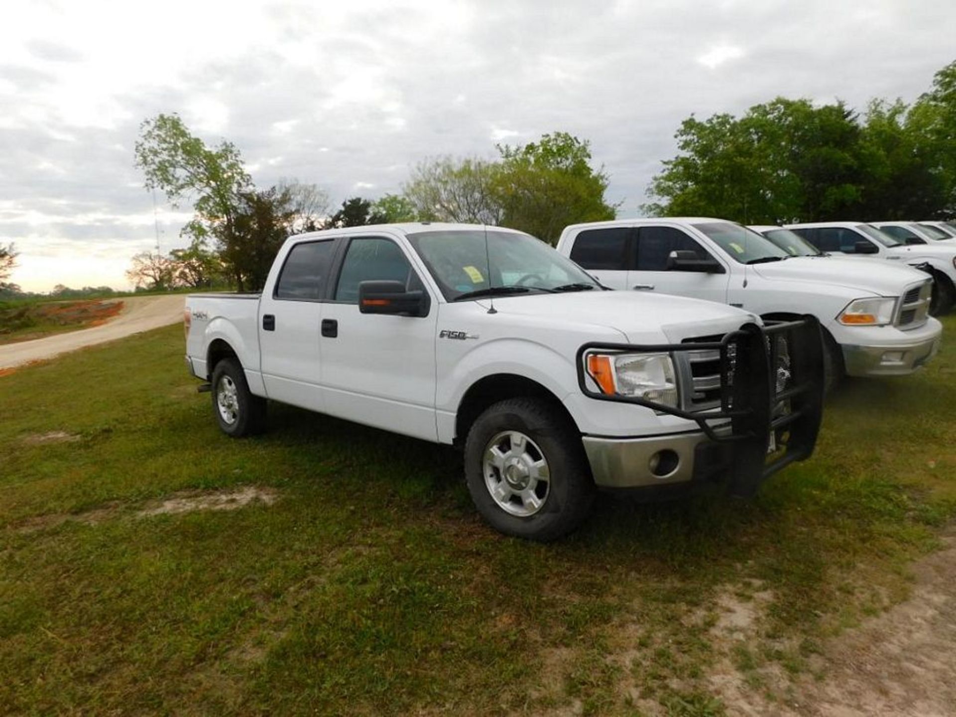 2013 Ford F-150 XLT 4x4 Crew Cab Pick-up Truck, VIN 1FTFW1EF4DFB20236, 5-1/2 ft. Bed, 5.0 Liter Gaso