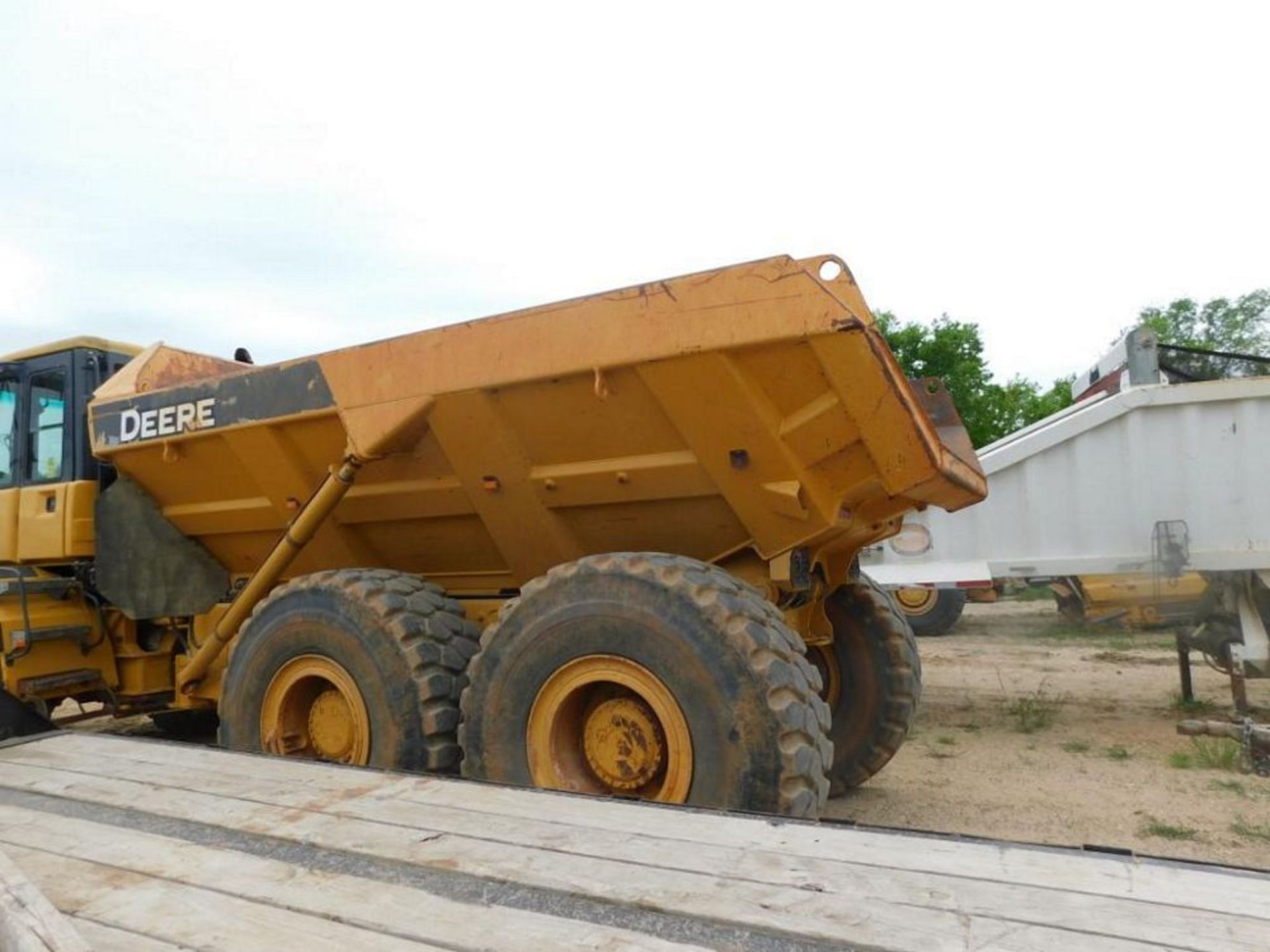 2012 John Deere 250D Series 11 Off-Road Dump Truck, VIN 1DW250DXKCE650057, John Deere PowerTech 6090 - Image 4 of 4