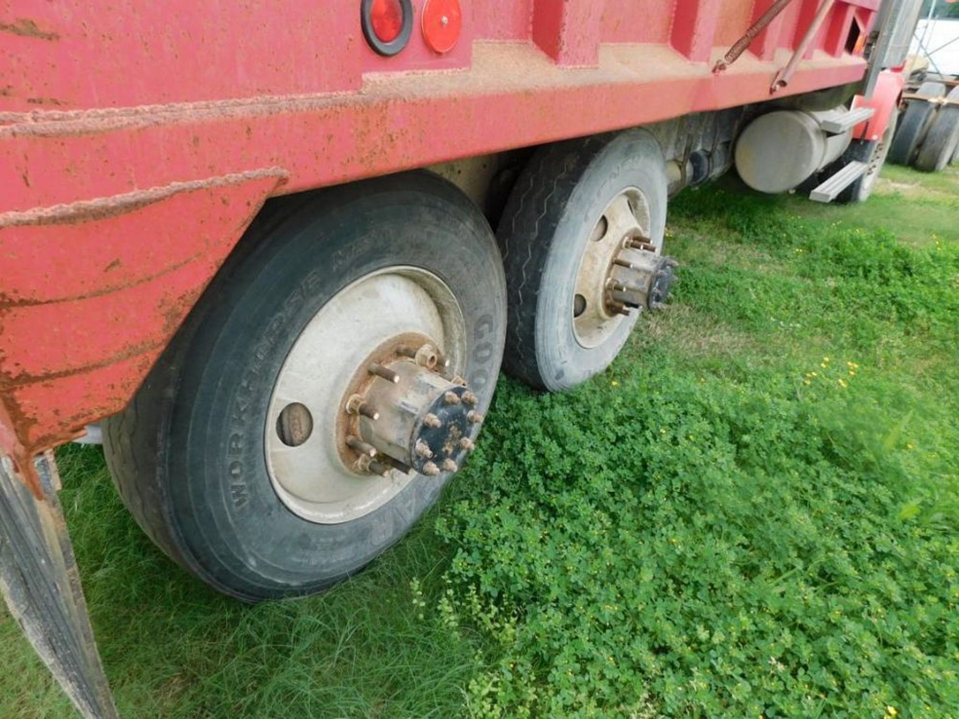 2005 Western Star Dump Truck, VIN 5KJJAECV35PN47951, Mercedes Diesel Engine, Eaton Fuller 10-Speed T - Image 4 of 4