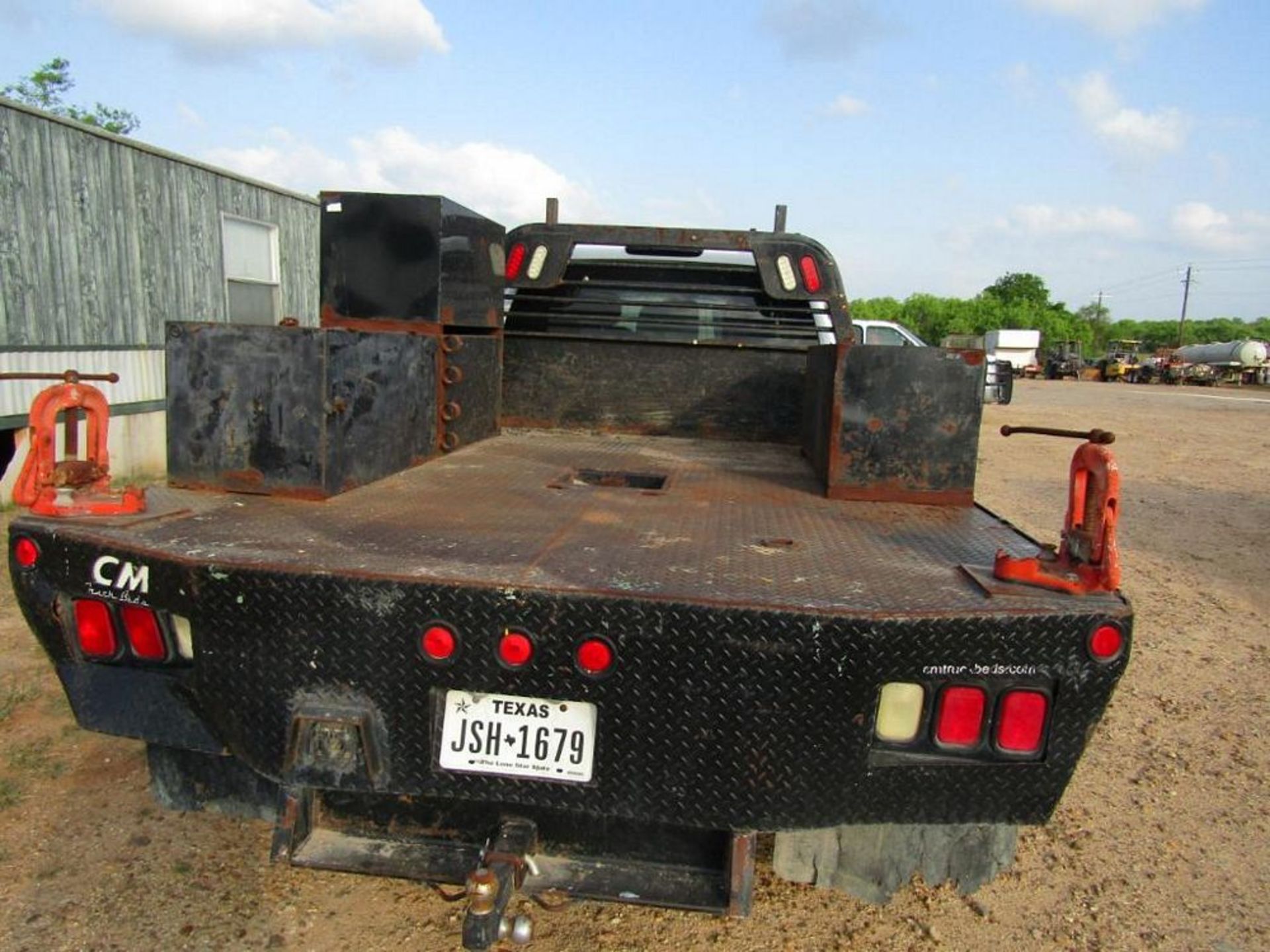 Chevrolet 3500 HD, Vortec, 4X4, Crew Cab, Steel Flat Bed Truck. VIN 1GB4KCGC9CF225435, #226 - Image 5 of 7