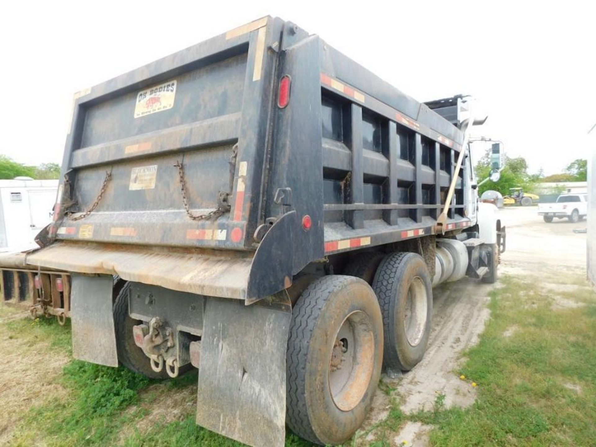 2016 Mack CHU613 Dump Truck, VIN 1M2AN07Y0GM024475, 12.8 Liter, 445 HP Model MP8-445C80 Engine, Maxi - Image 4 of 4