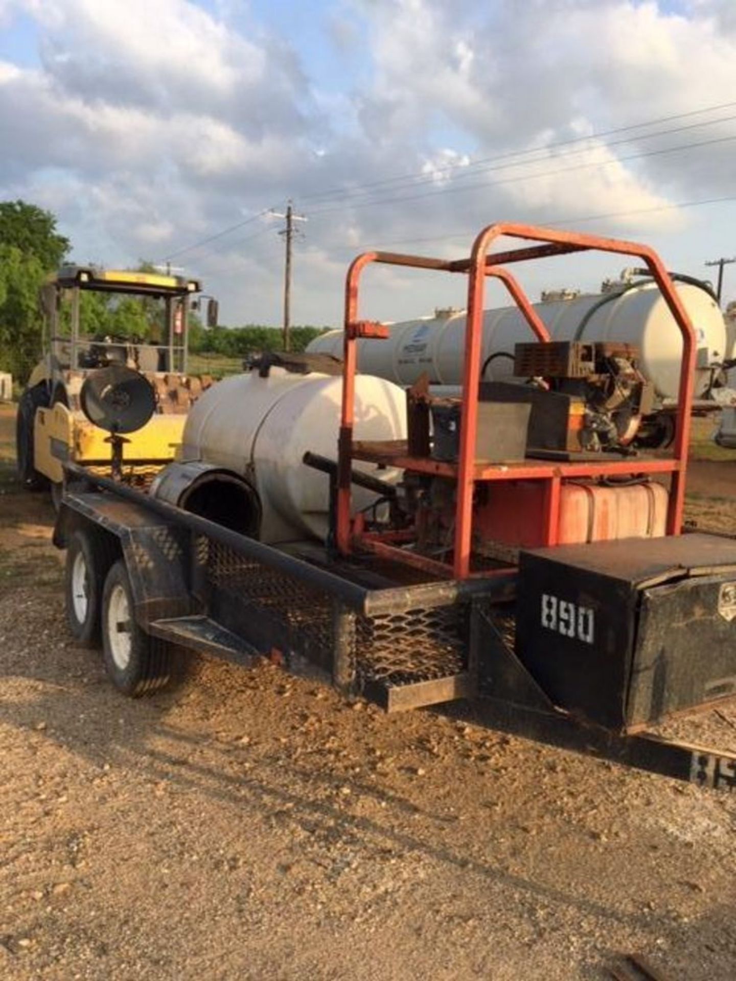 Hotsy Hot Water Pressure Washer, Tank, Trailer Mounted, #890 - Image 2 of 4