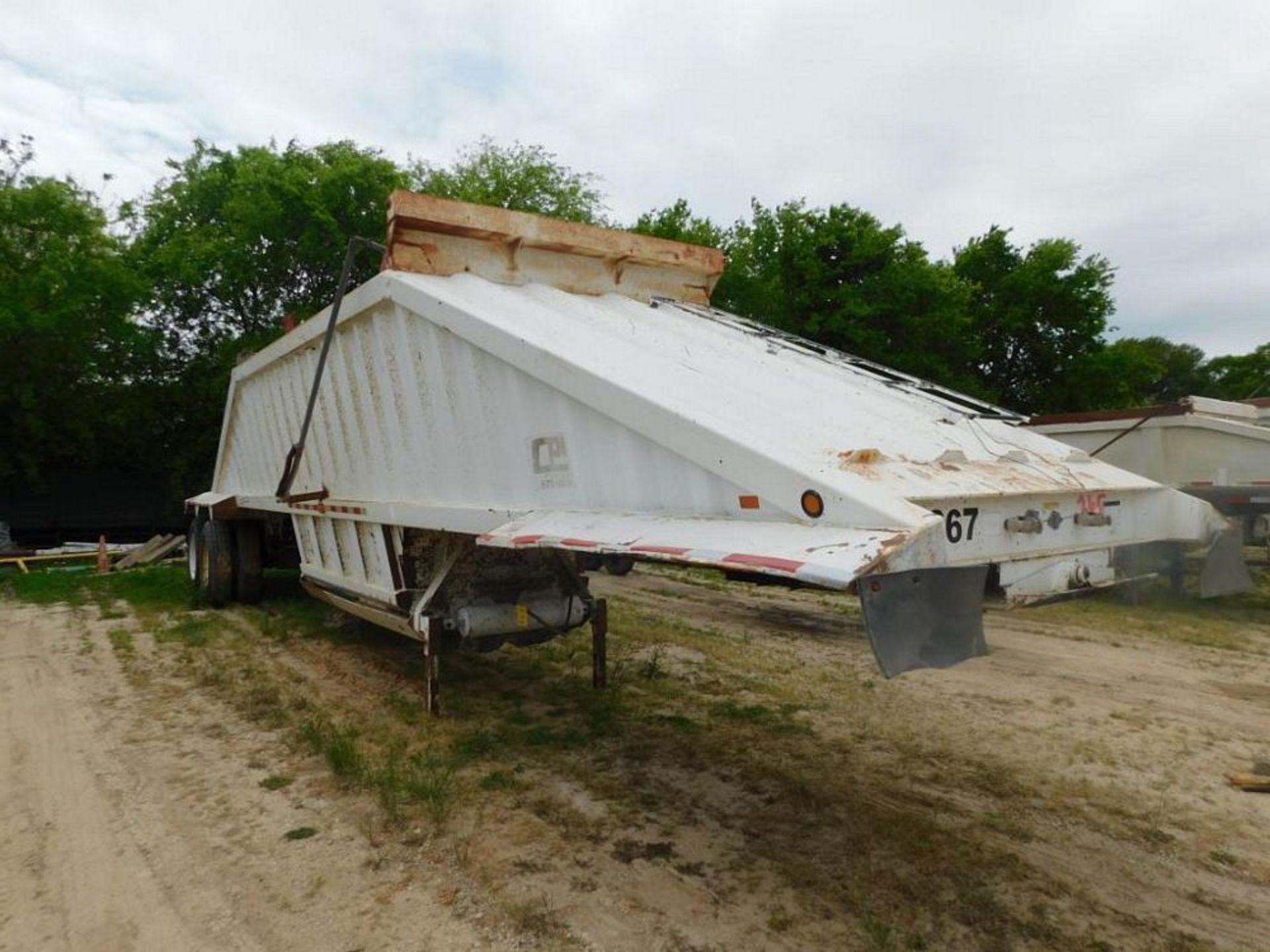 2003 CPT SBD240 40 ft. Tandem-Axle Belly Dump Trailer, VIN 4Z41116243P004127, GVWR 80,000 lbs., GAWR - Image 2 of 2