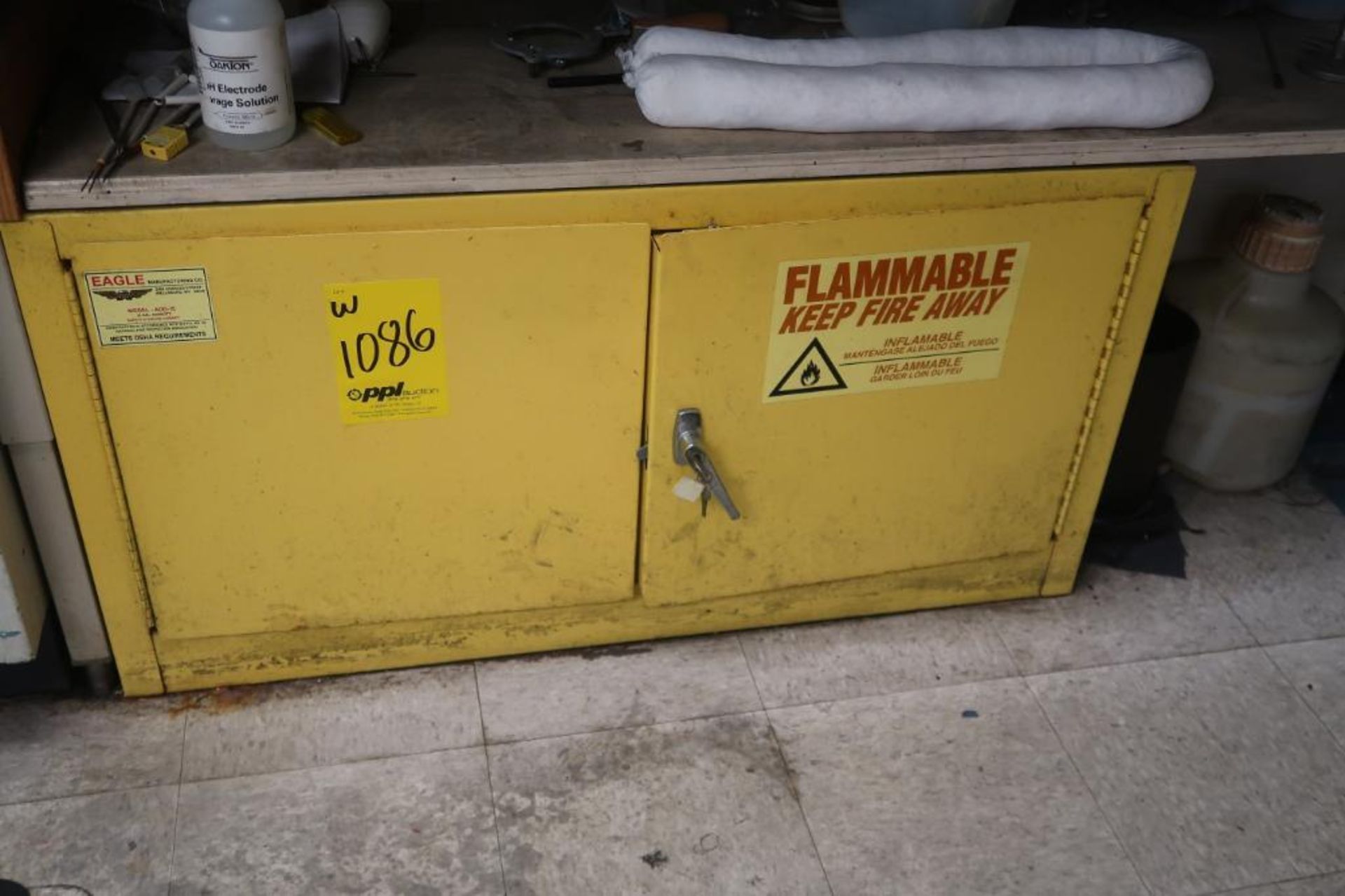 LOT: (1) 30 Gallon Flammable Cabinet, (1) 15 Gallon Flammable Cabinet, (1) 90 Liter Acid Cabinet - Image 2 of 2