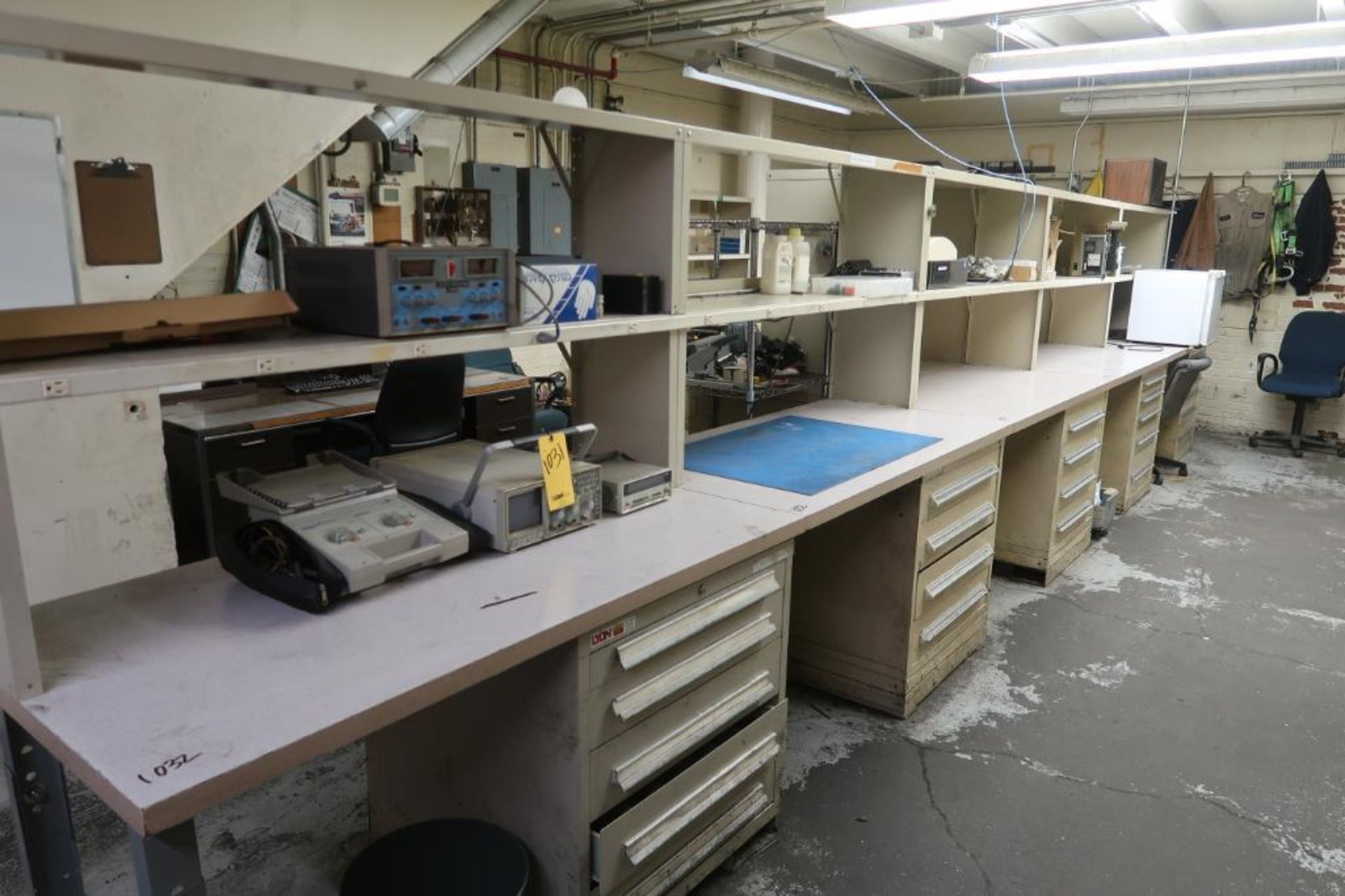 LOT: (6) Vidmar Work Benches with Shelf & Power - Image 2 of 2