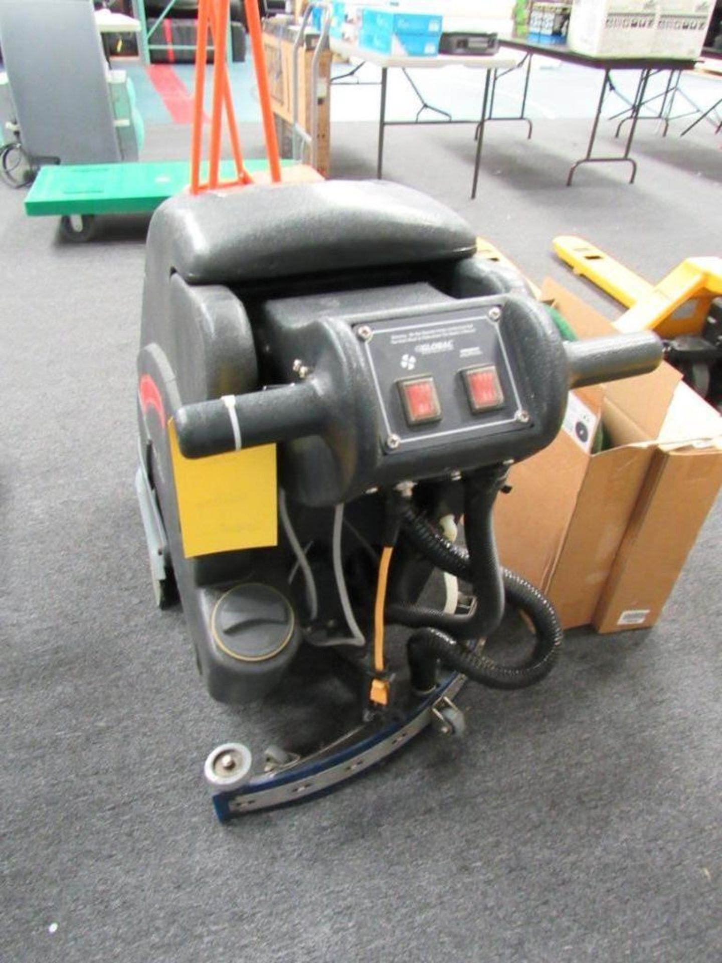 Global Model 261122 Semi-Automatic Floor Scrubber - Image 2 of 3