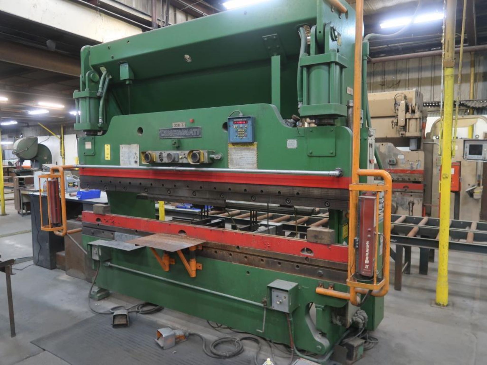 Cincinnati 90 Ton x 10 ft. Press Brake Model 90CB, S/N 43215, 8 in. Max. Stroke, Auto-Programmed