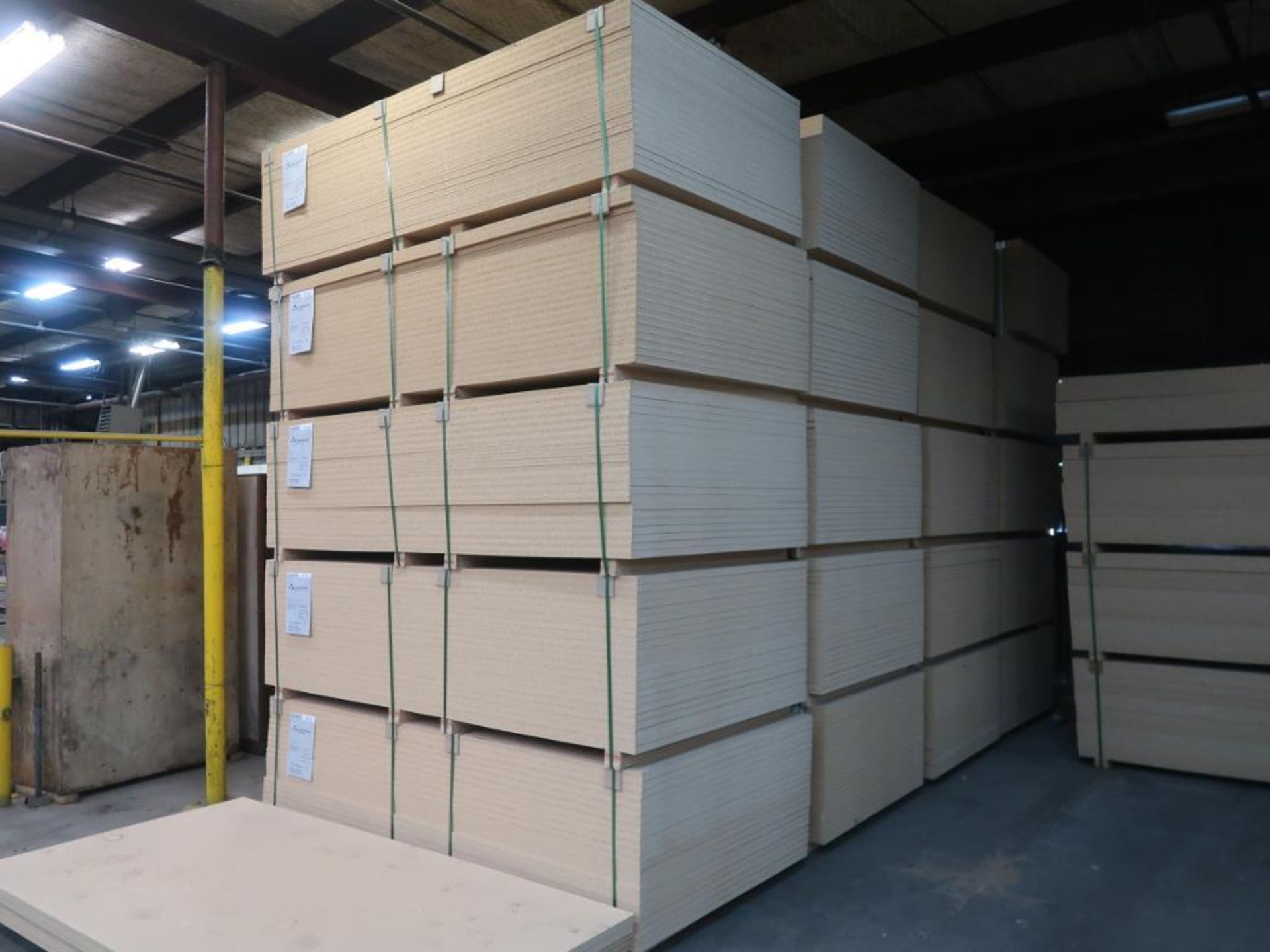LOT: Particle Board including 1-1/8 in. x 49 in. x 73 in. on (10) Pallets, 1-1/8 in. x 49 in. x 97 - Image 3 of 10